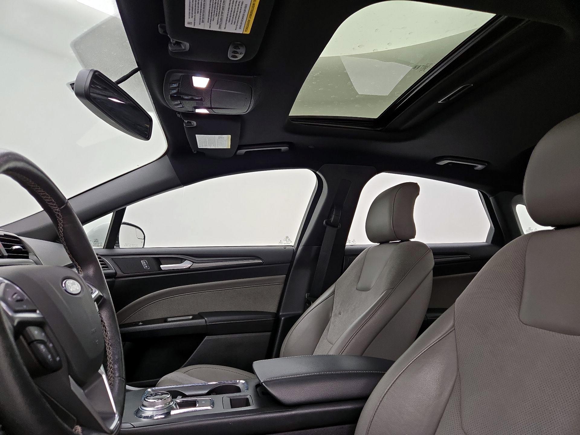Thumbnail: 2017 Ford Fusion - 19