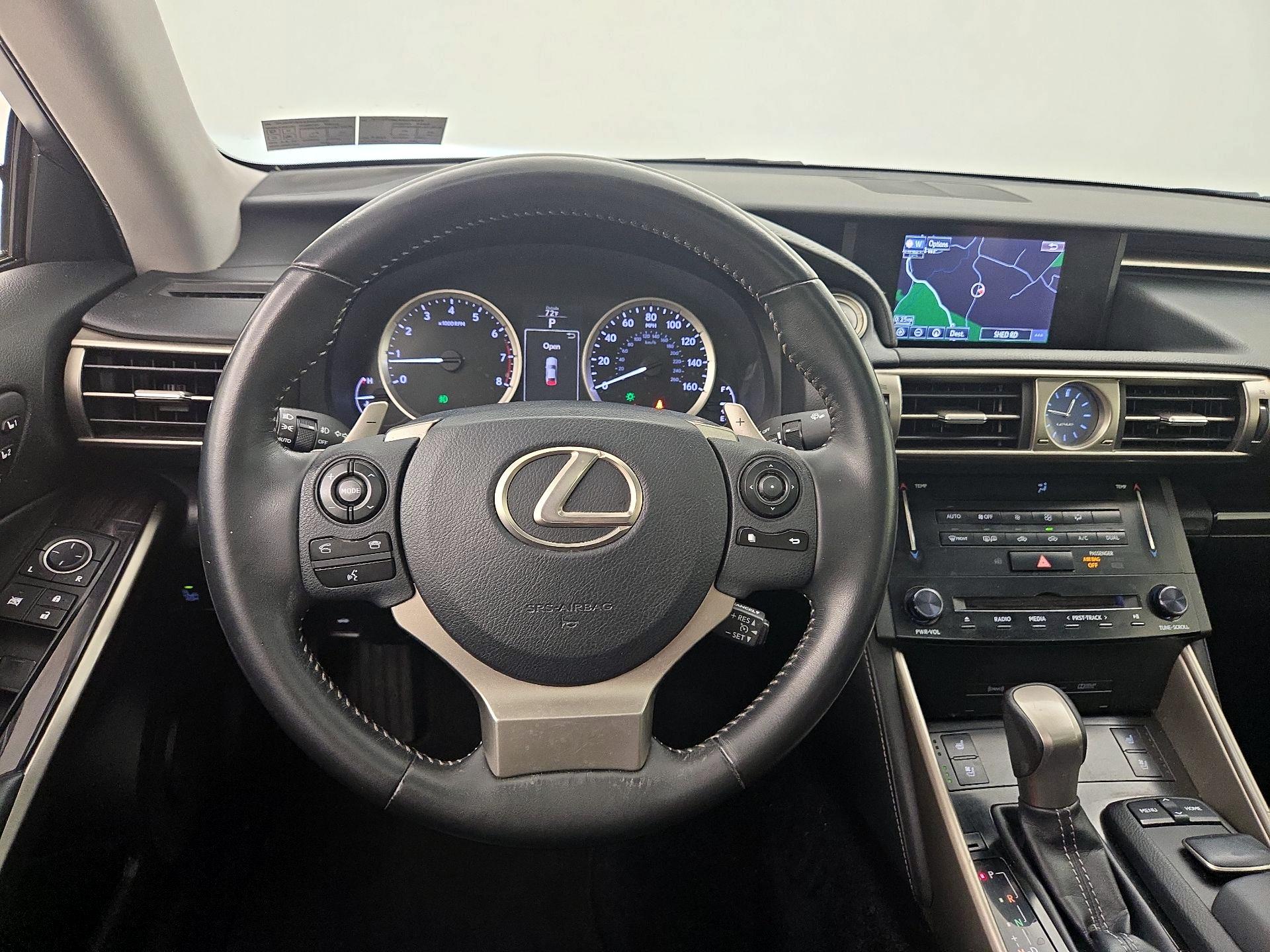 Thumbnail: 2014 Lexus IS - 10