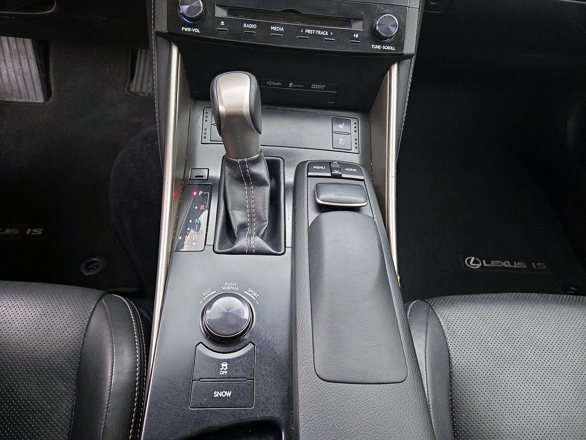 Thumbnail: 2014 Lexus IS - 18