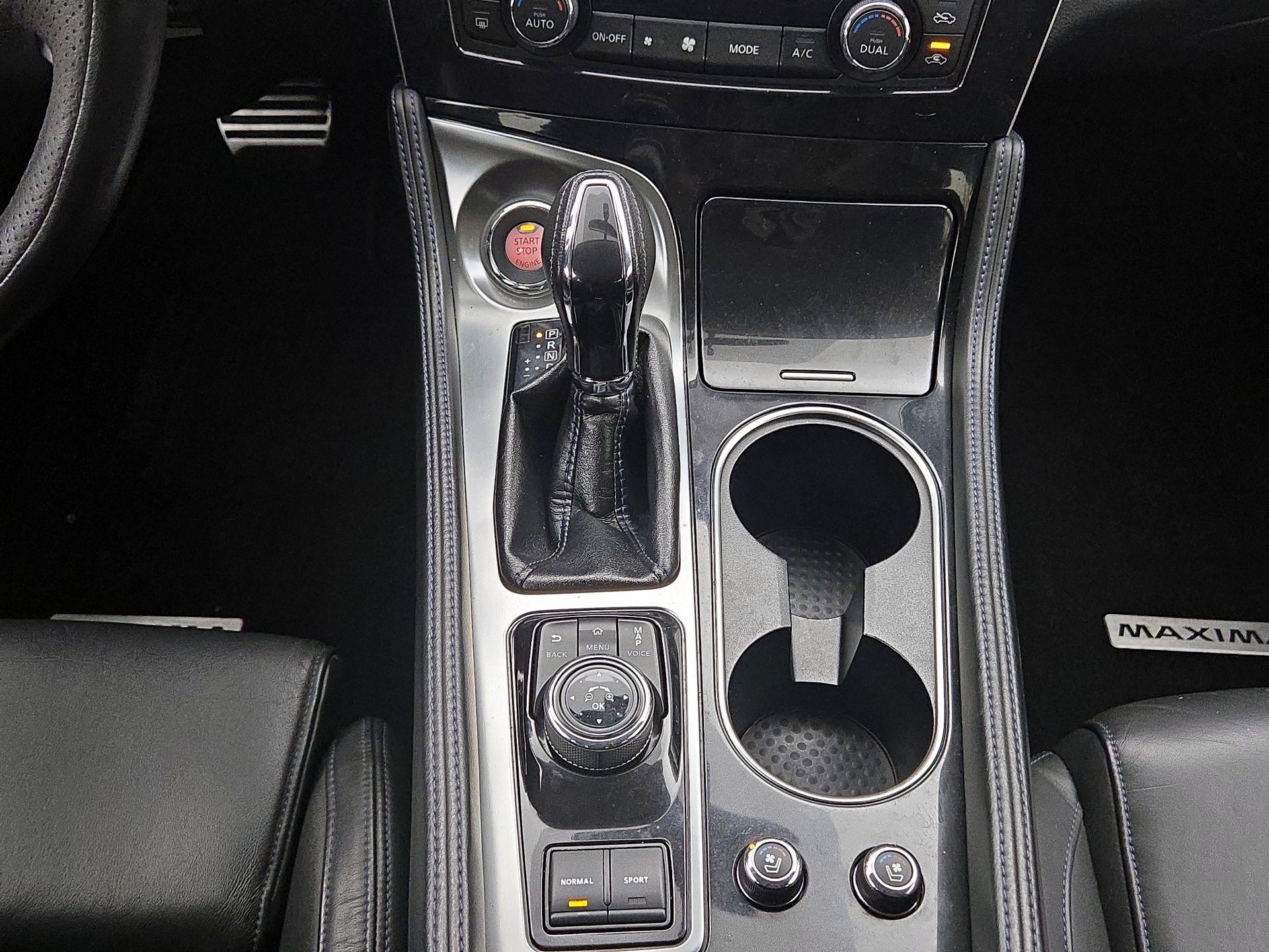 Thumbnail: 2016 Nissan Maxima - 18