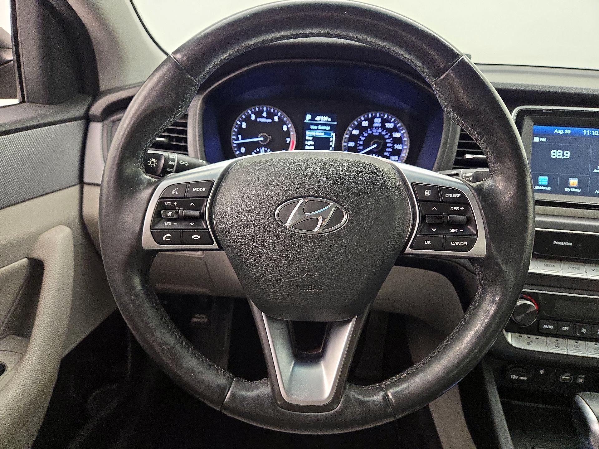 Thumbnail: 2019 Hyundai Sonata - 10
