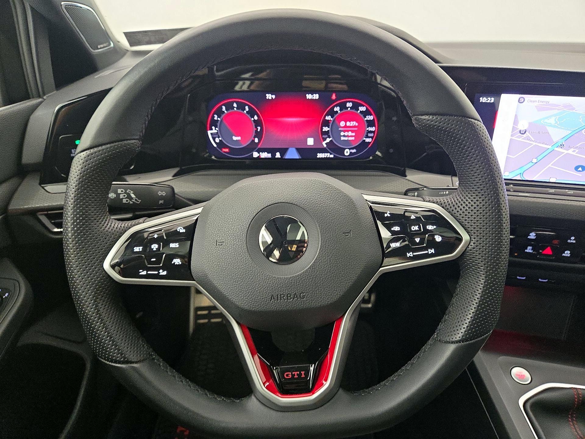 Thumbnail: 2022 Volkswagen Golf - 10