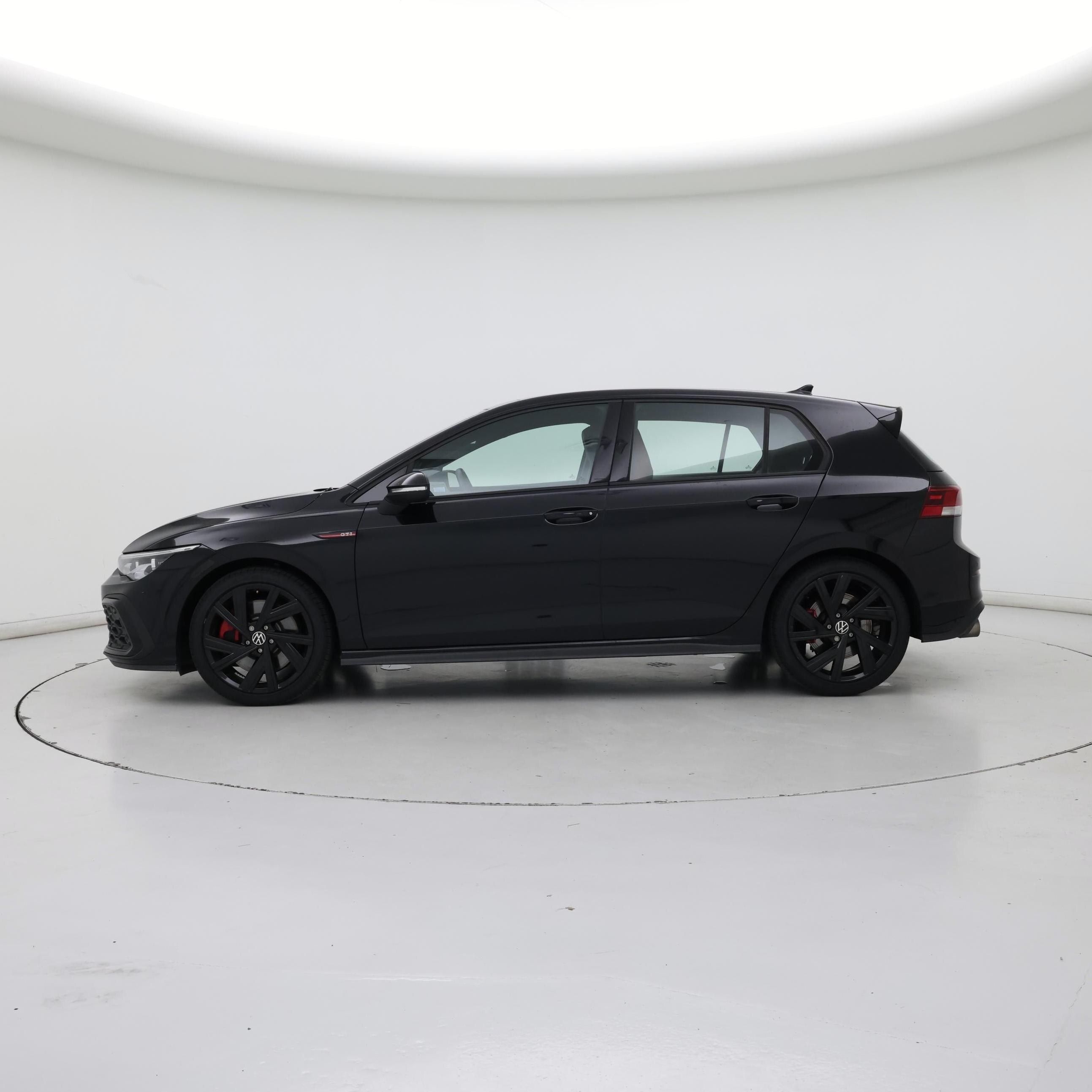 Thumbnail: 2022 Volkswagen Golf - 3