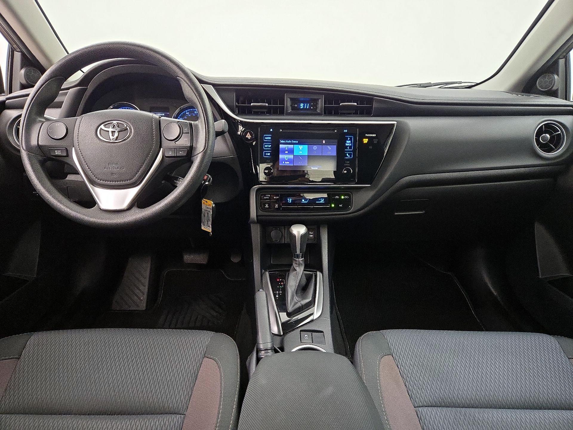 Thumbnail: 2017 Toyota Corolla - 9