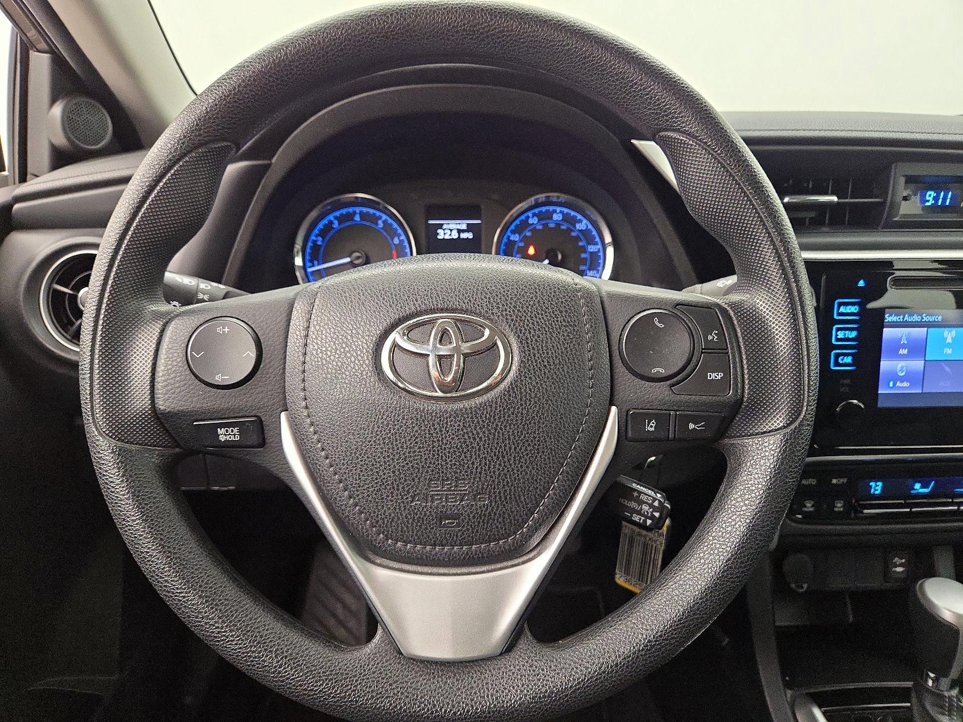 Thumbnail: 2017 Toyota Corolla - 10