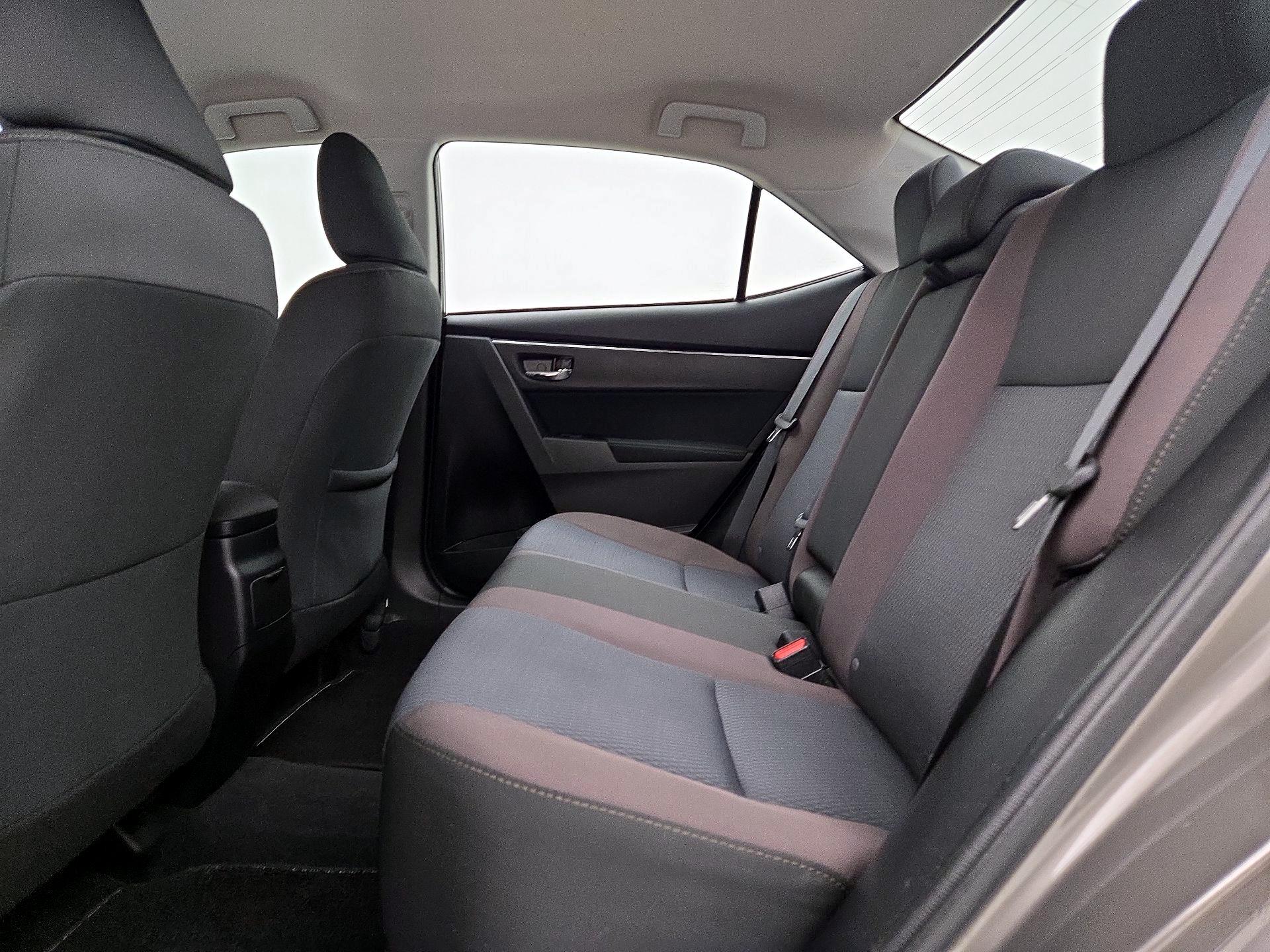 Thumbnail: 2017 Toyota Corolla - 18