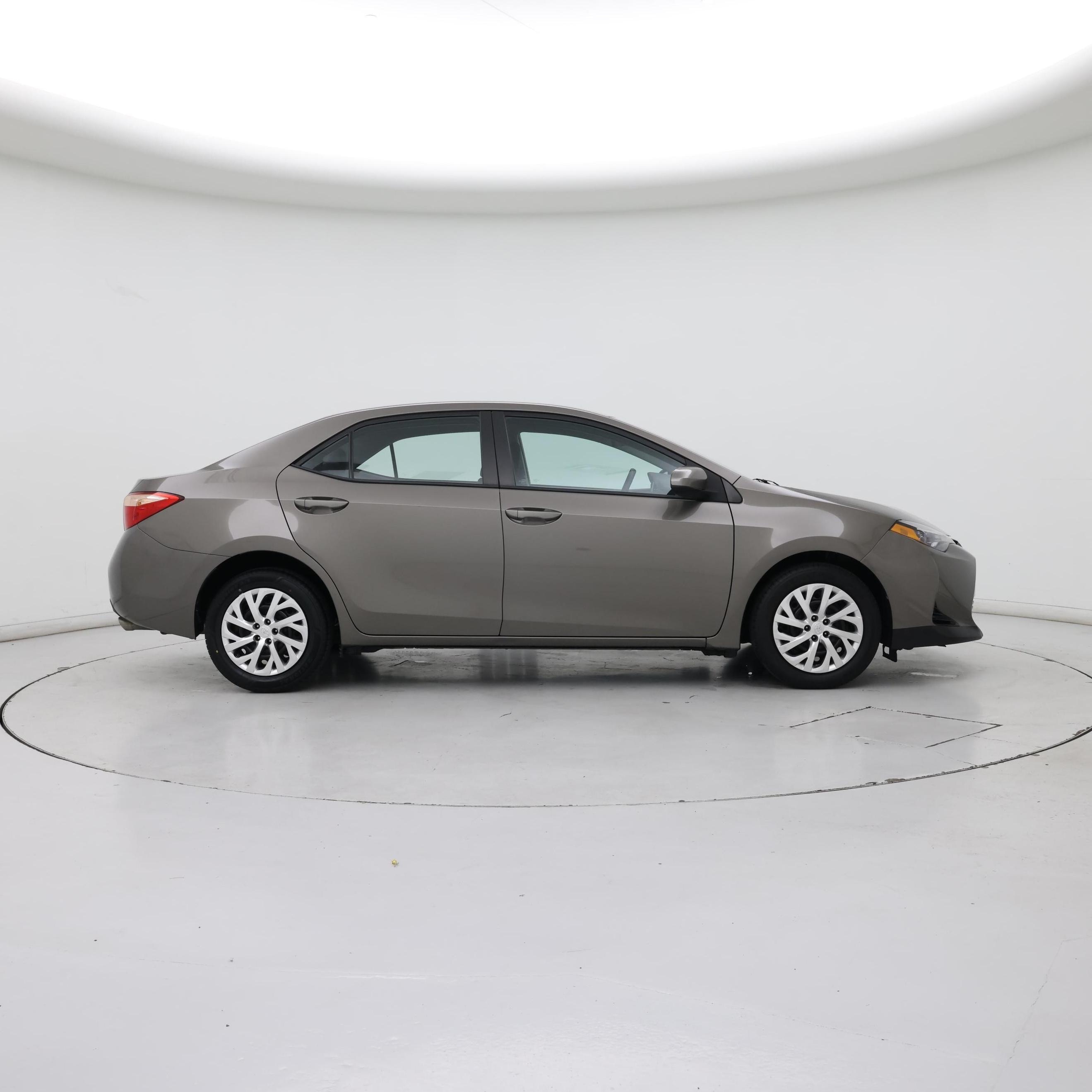 Thumbnail: 2017 Toyota Corolla - 7