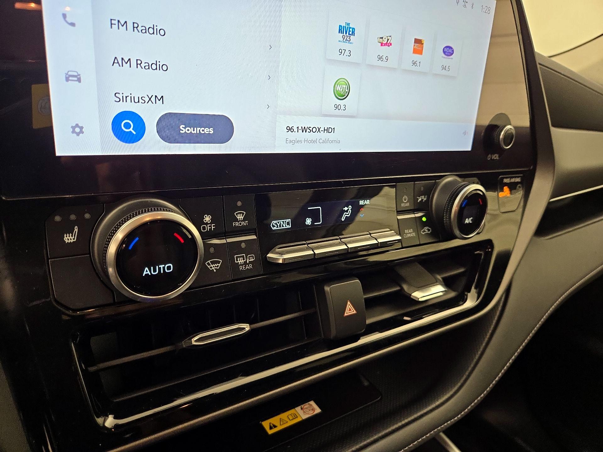 Thumbnail: 2023 Toyota Highlander - 16