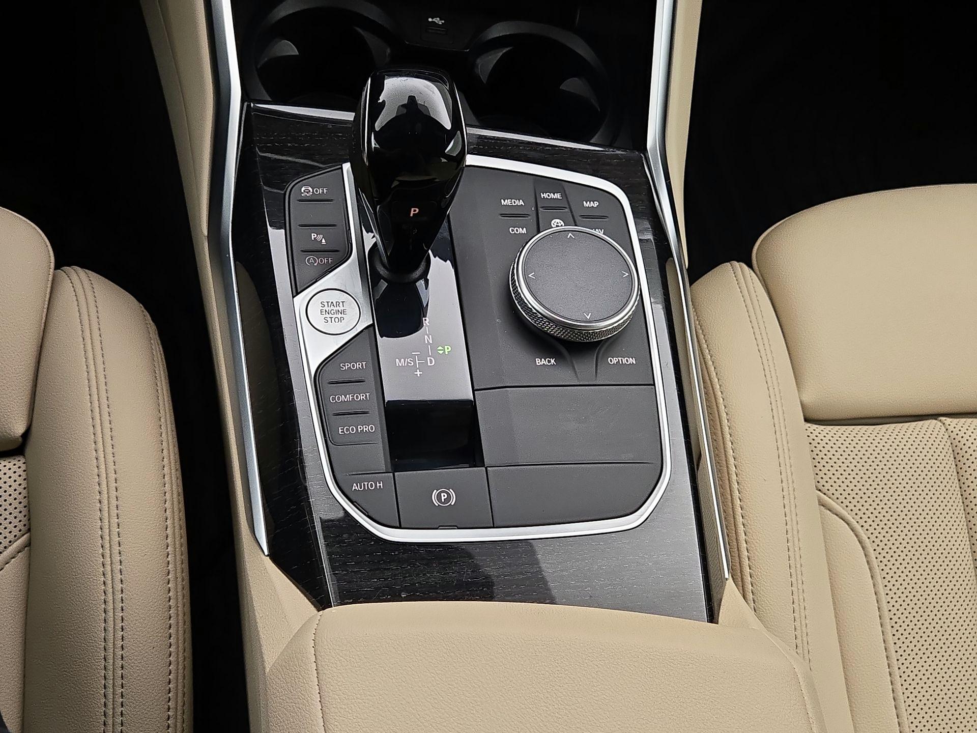 Thumbnail: 2022 BMW 3 Series - 18
