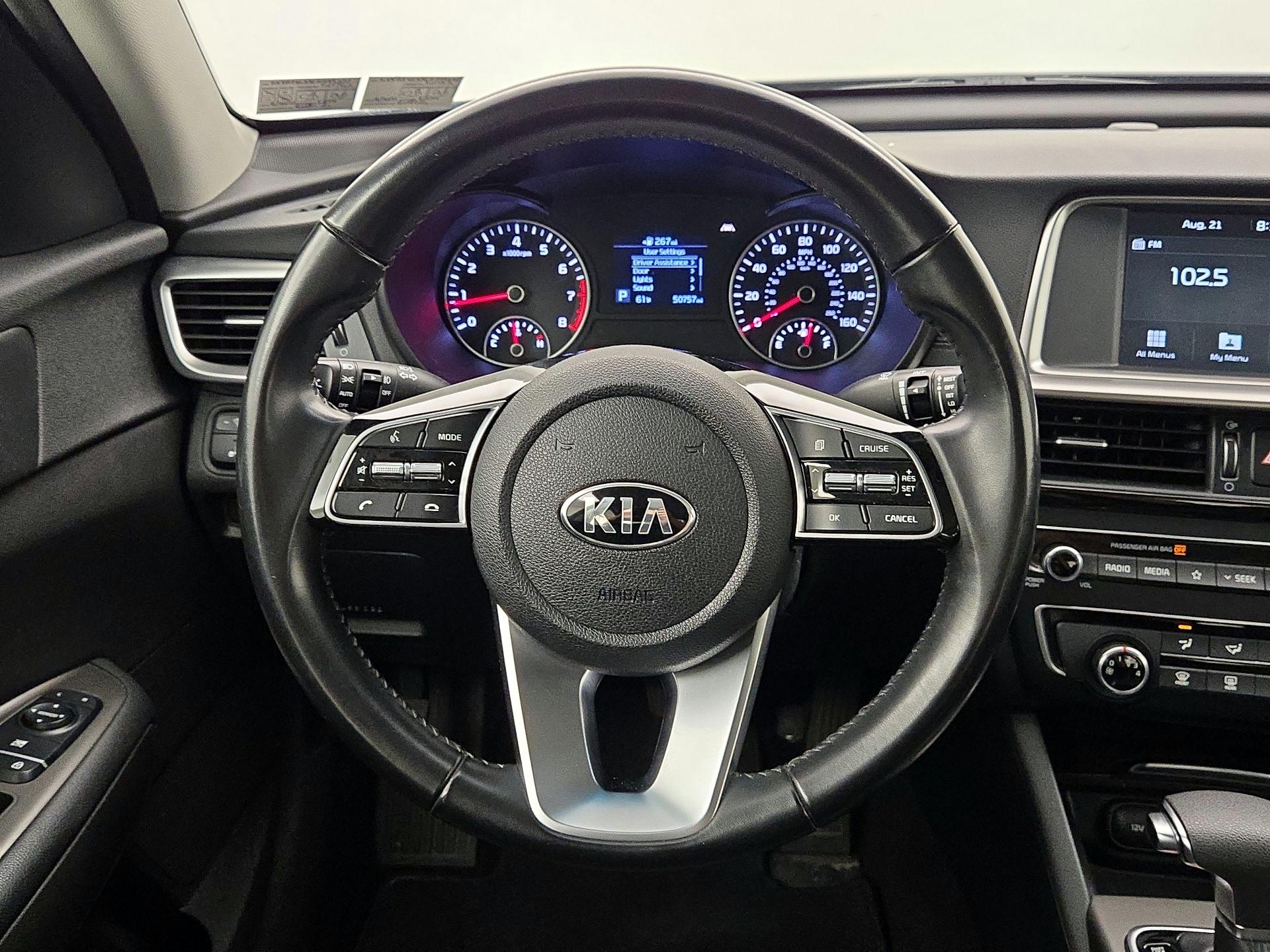 Thumbnail: 2020 Kia Optima - 10