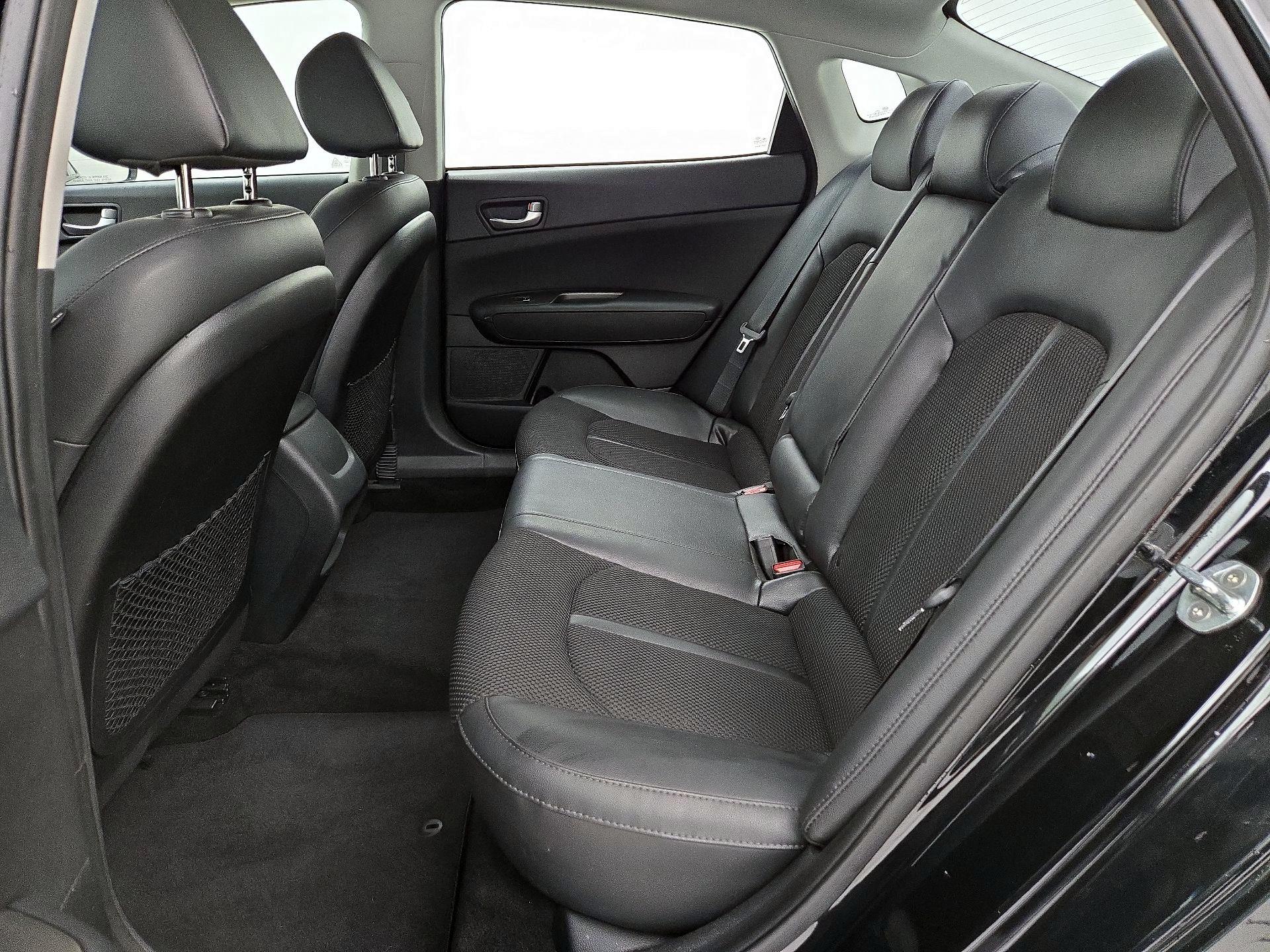 Thumbnail: 2020 Kia Optima - 20