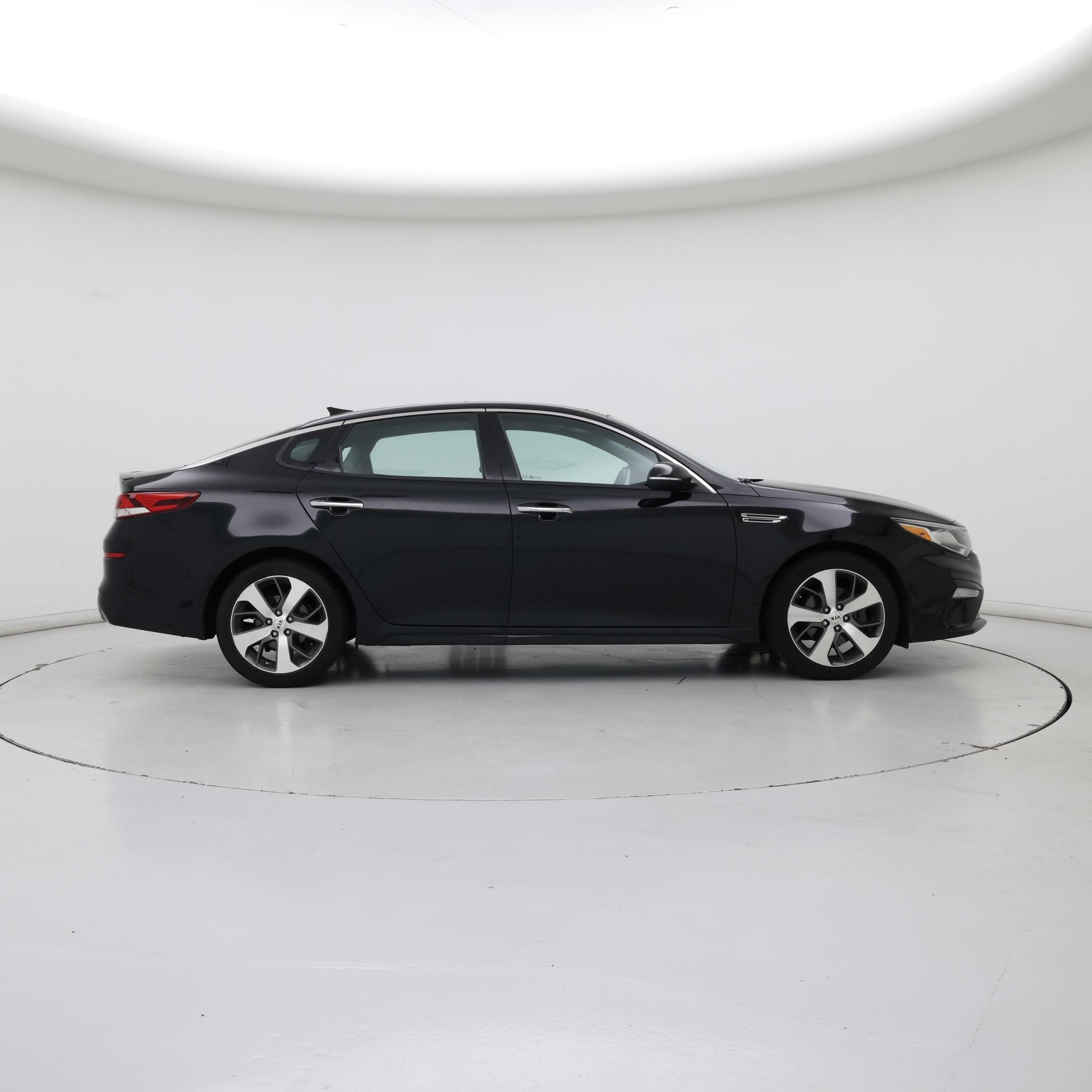 Thumbnail: 2020 Kia Optima - 7