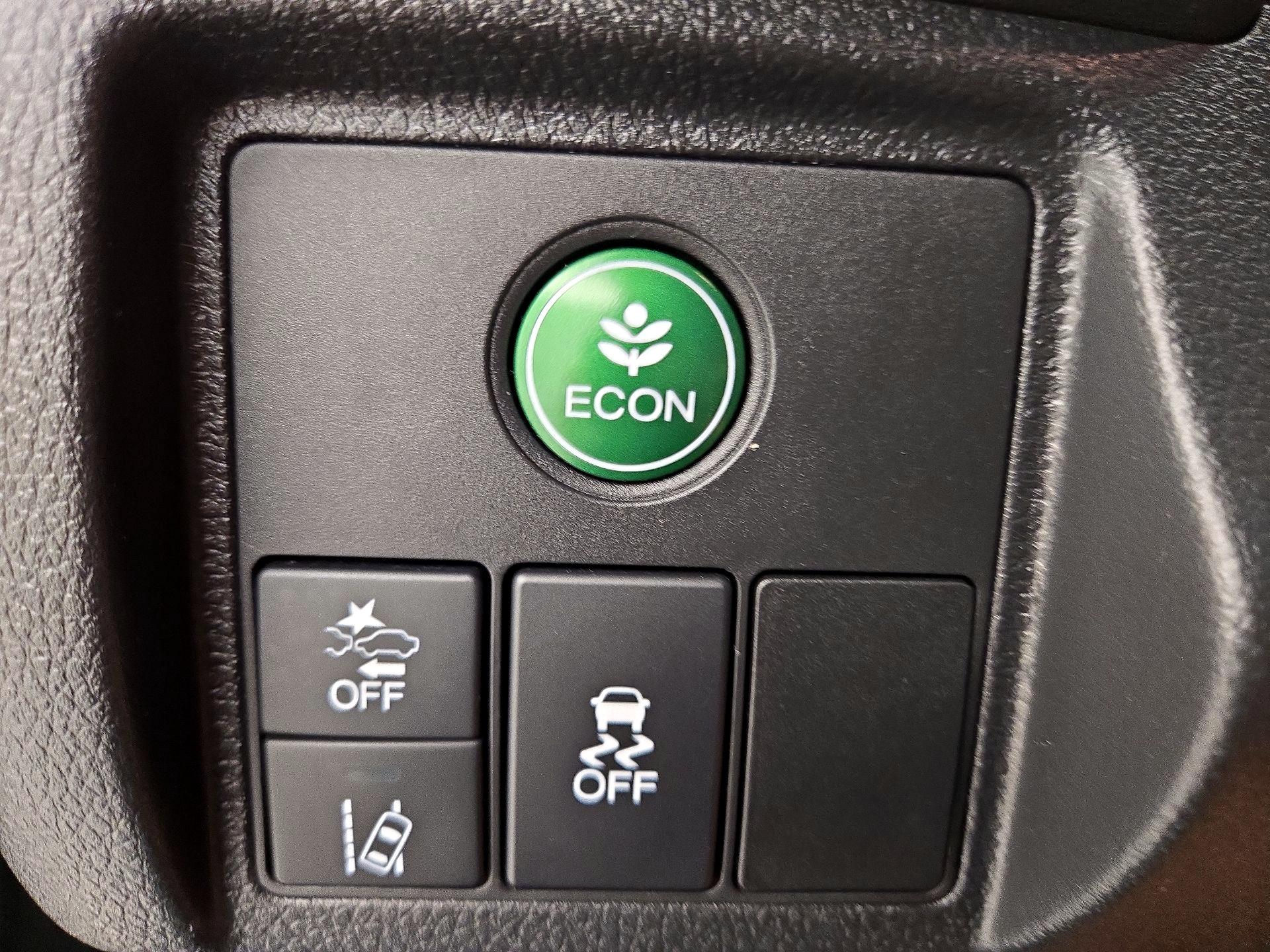 Thumbnail: 2019 Honda HR-V - 13