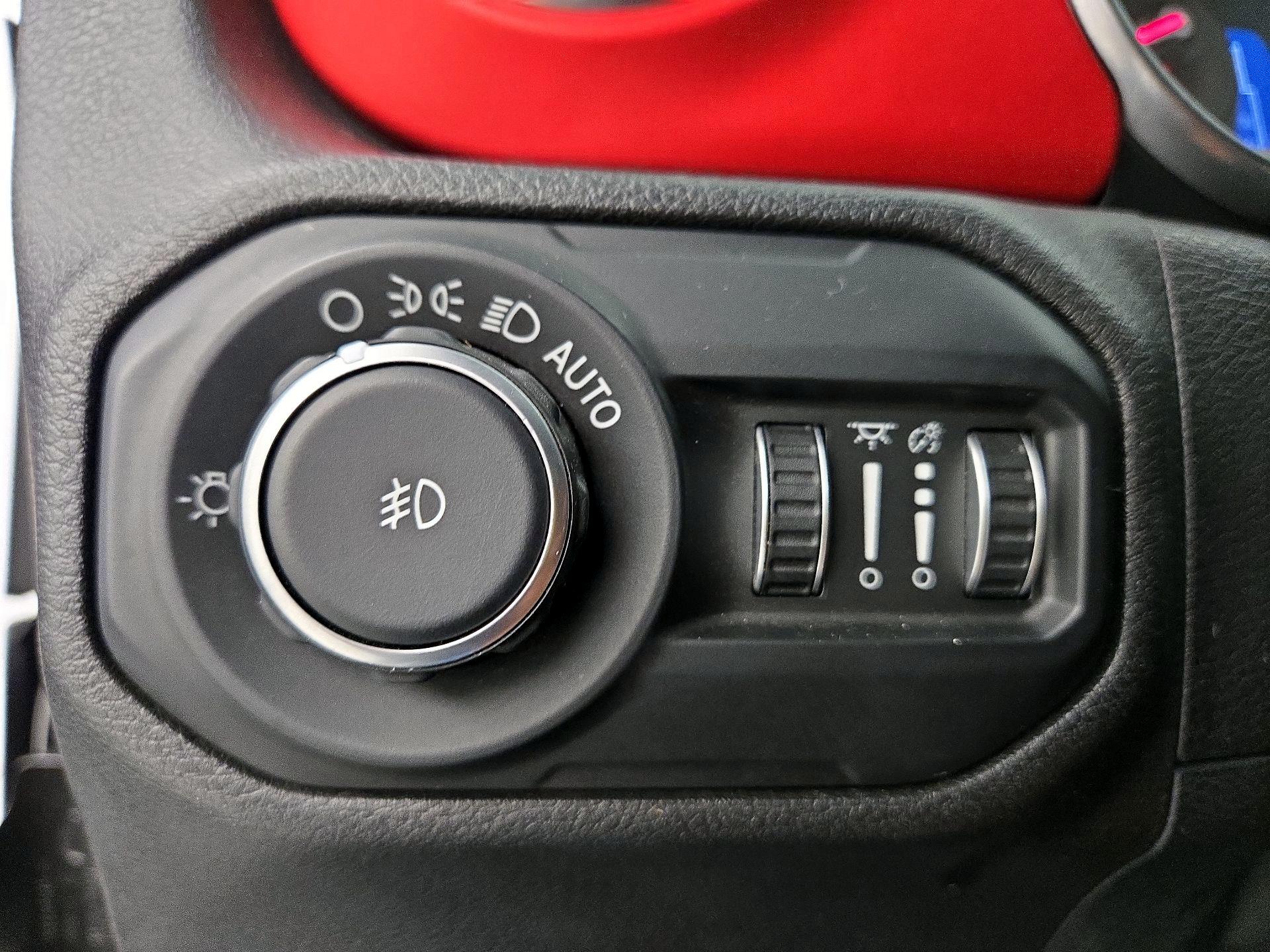 Thumbnail: 2020 Jeep Wrangler - 13