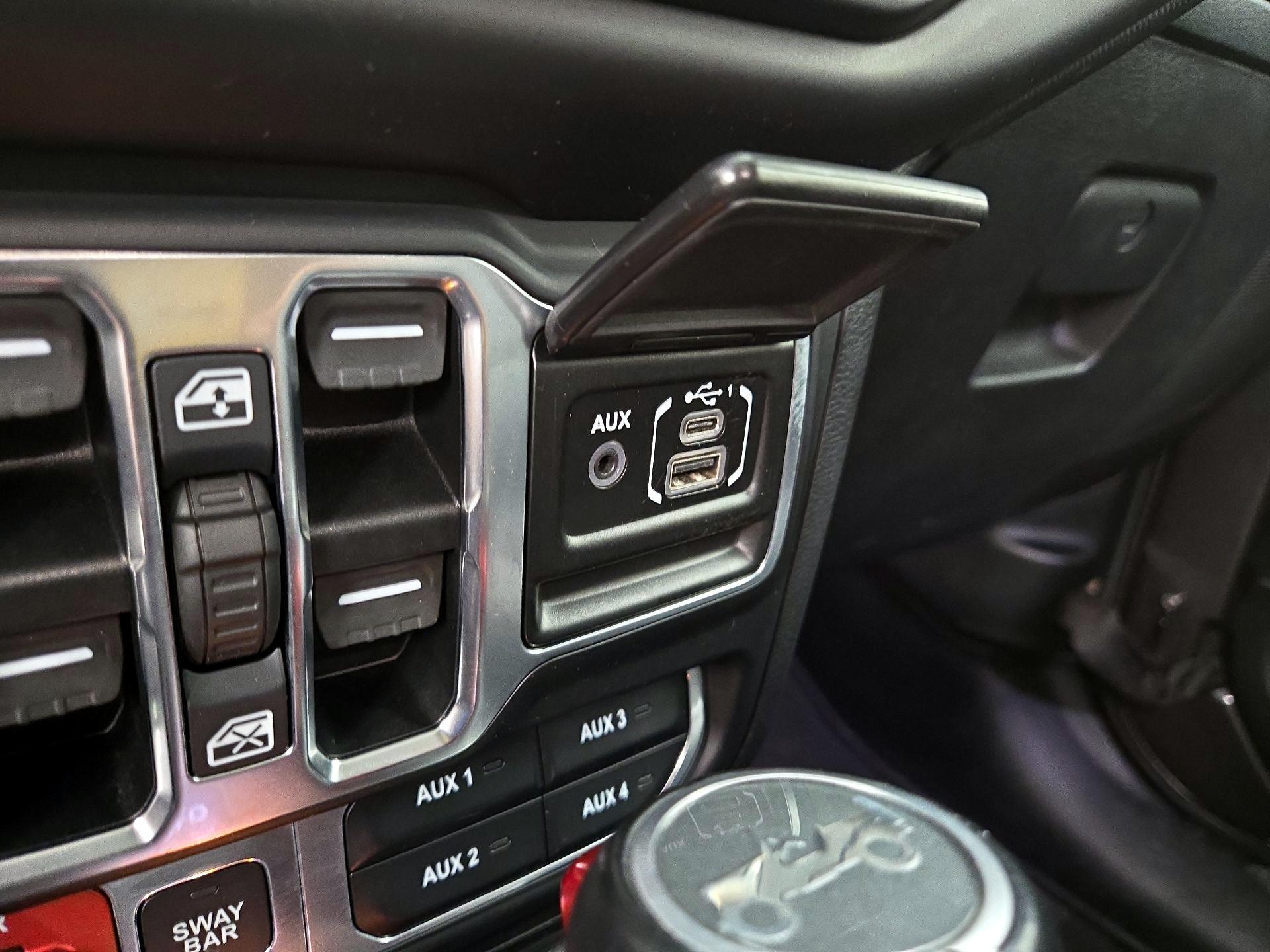 Thumbnail: 2020 Jeep Wrangler - 19