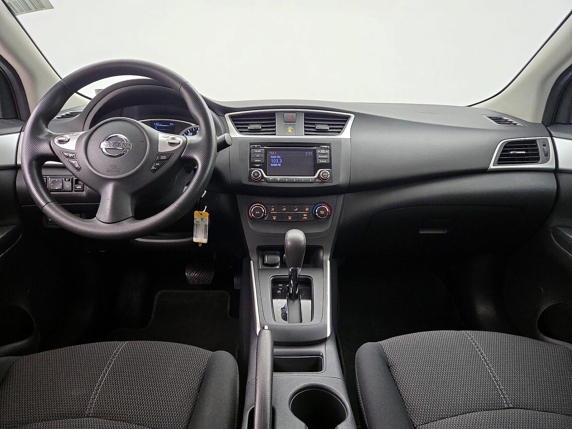 Thumbnail: 2018 Nissan Sentra - 9