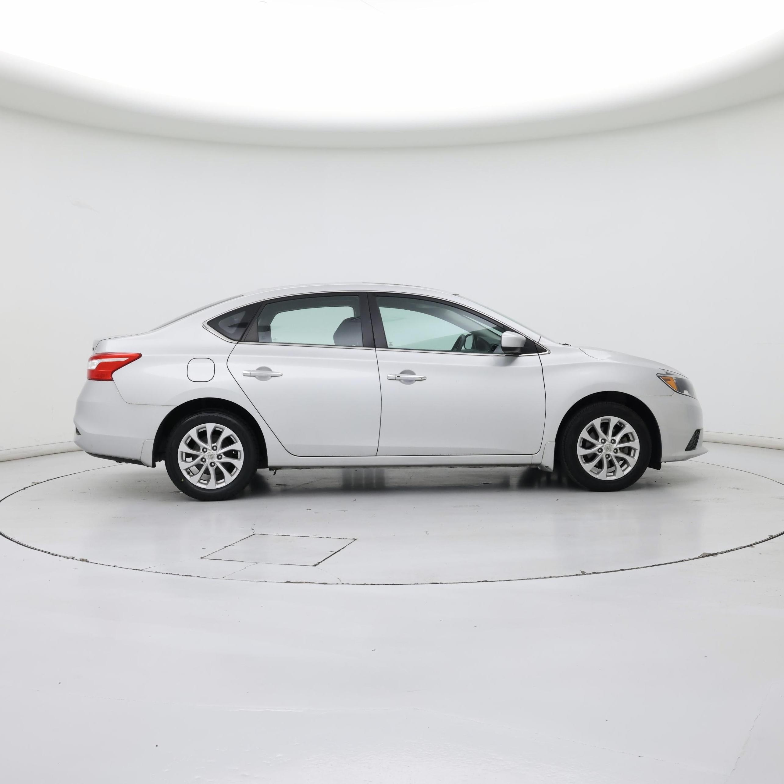 Thumbnail: 2017 Nissan Sentra - 7