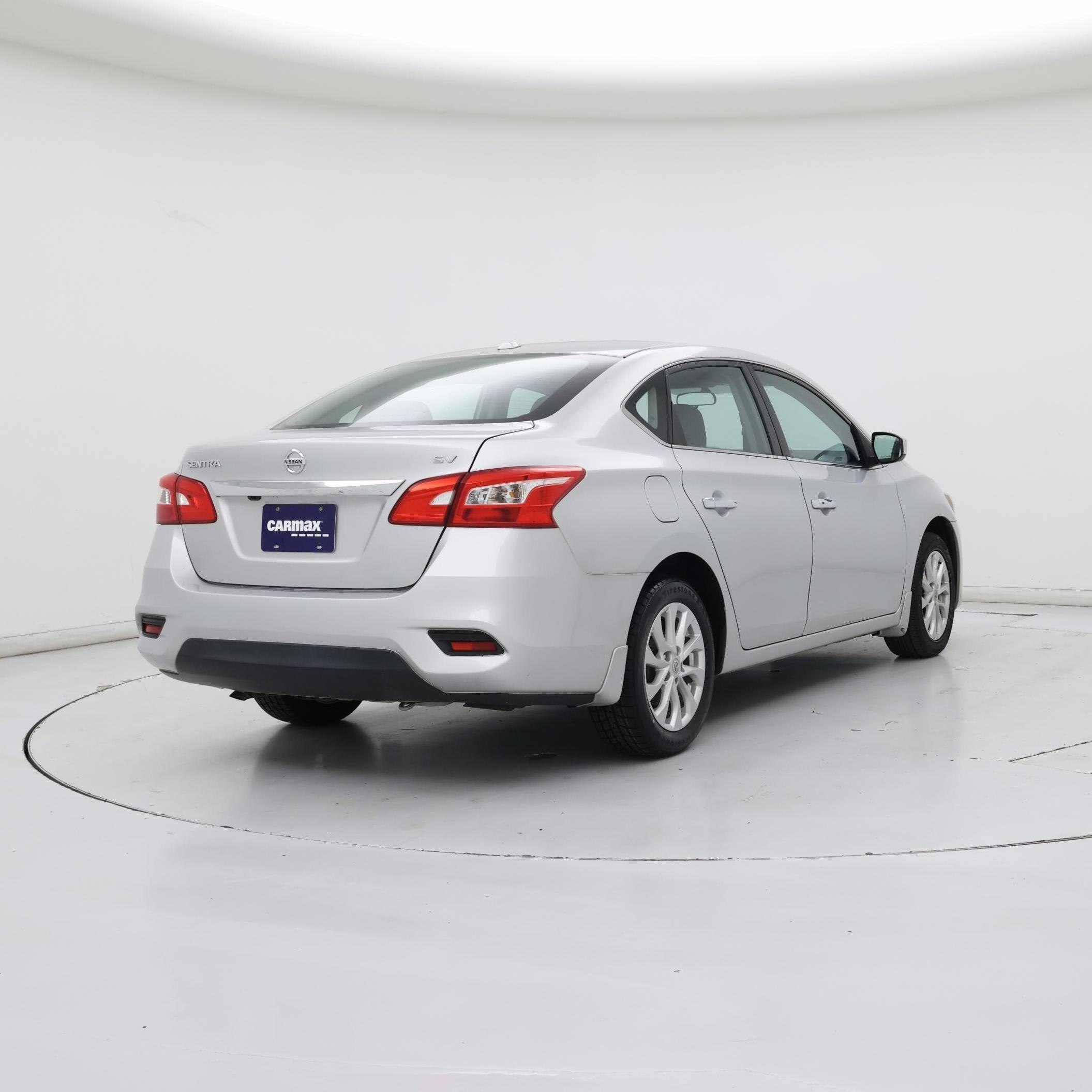 Thumbnail: 2017 Nissan Sentra - 8