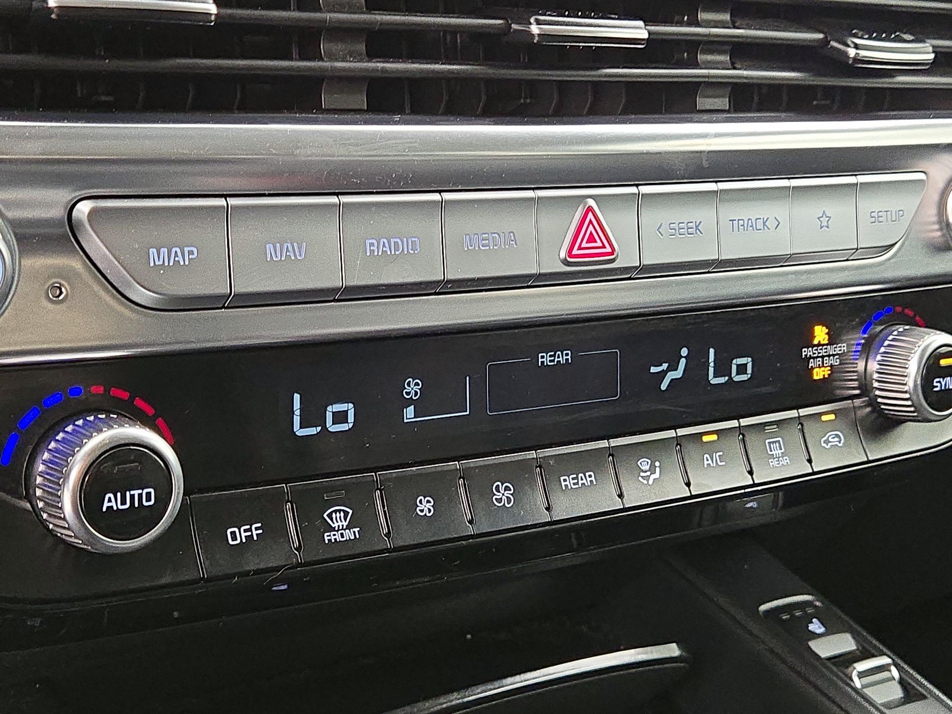 Thumbnail: 2022 Kia Telluride - 17