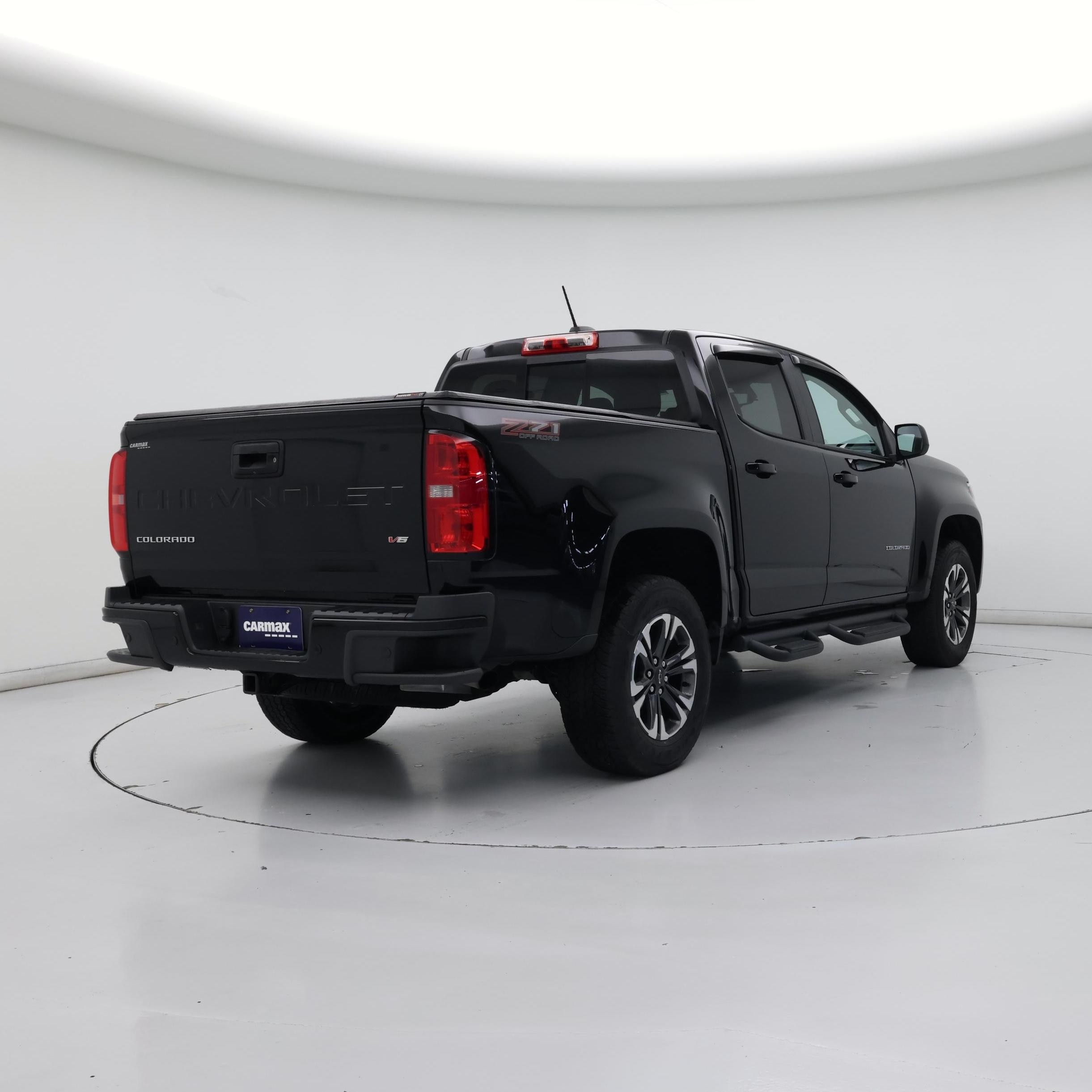 Thumbnail: 2022 Chevrolet Colorado - 8