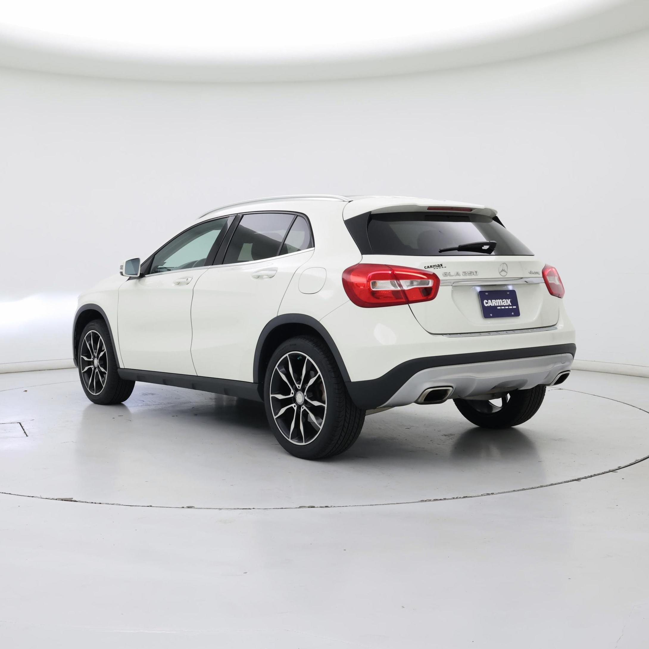 Thumbnail: 2017 Mercedes-Benz GLA - 2
