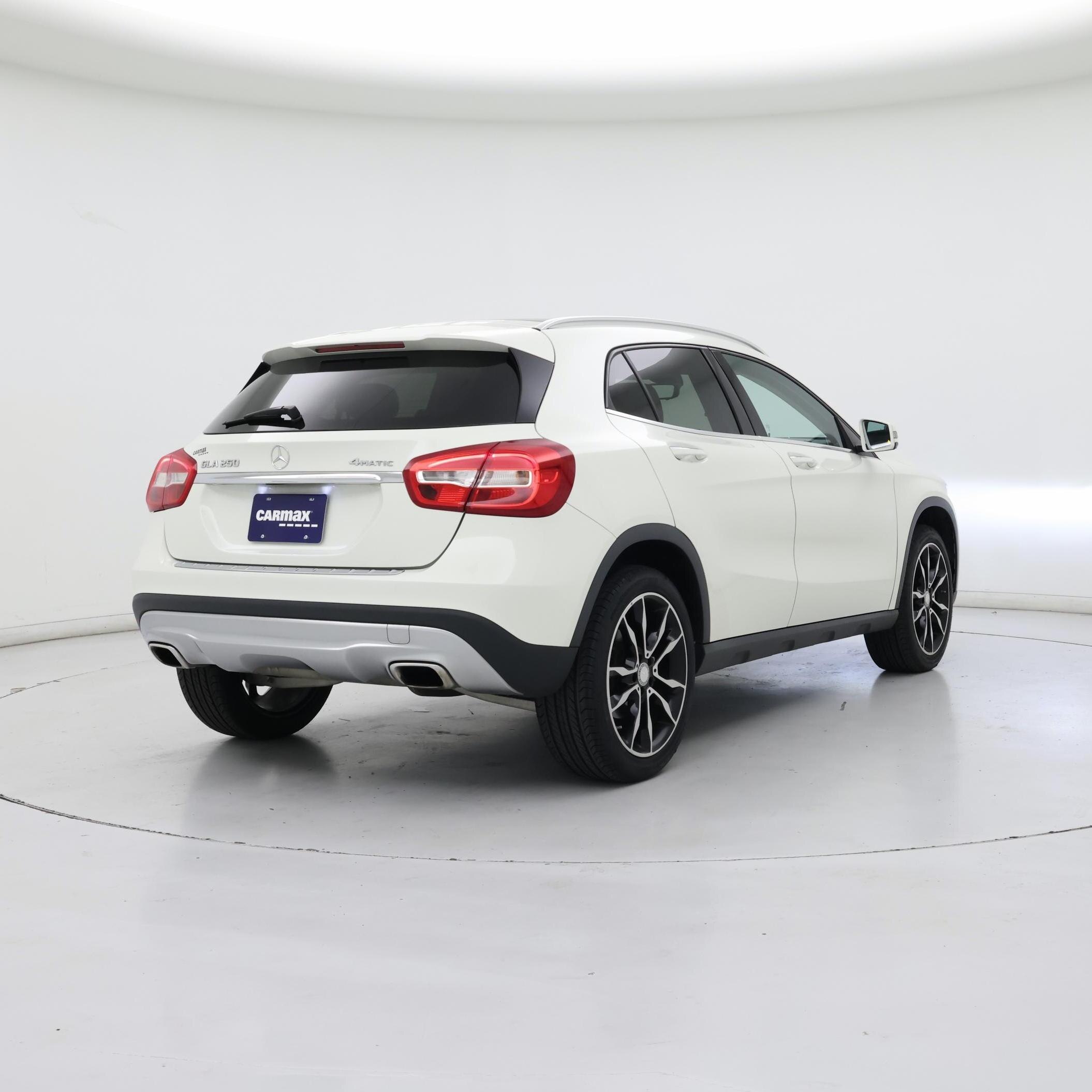 Thumbnail: 2017 Mercedes-Benz GLA - 8
