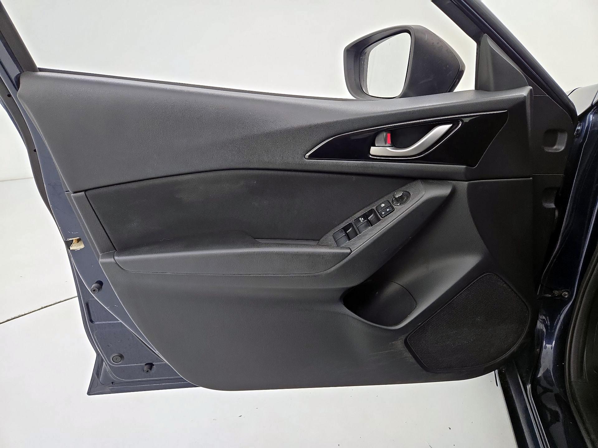 Thumbnail: 2016 Mazda Mazda3 - 12