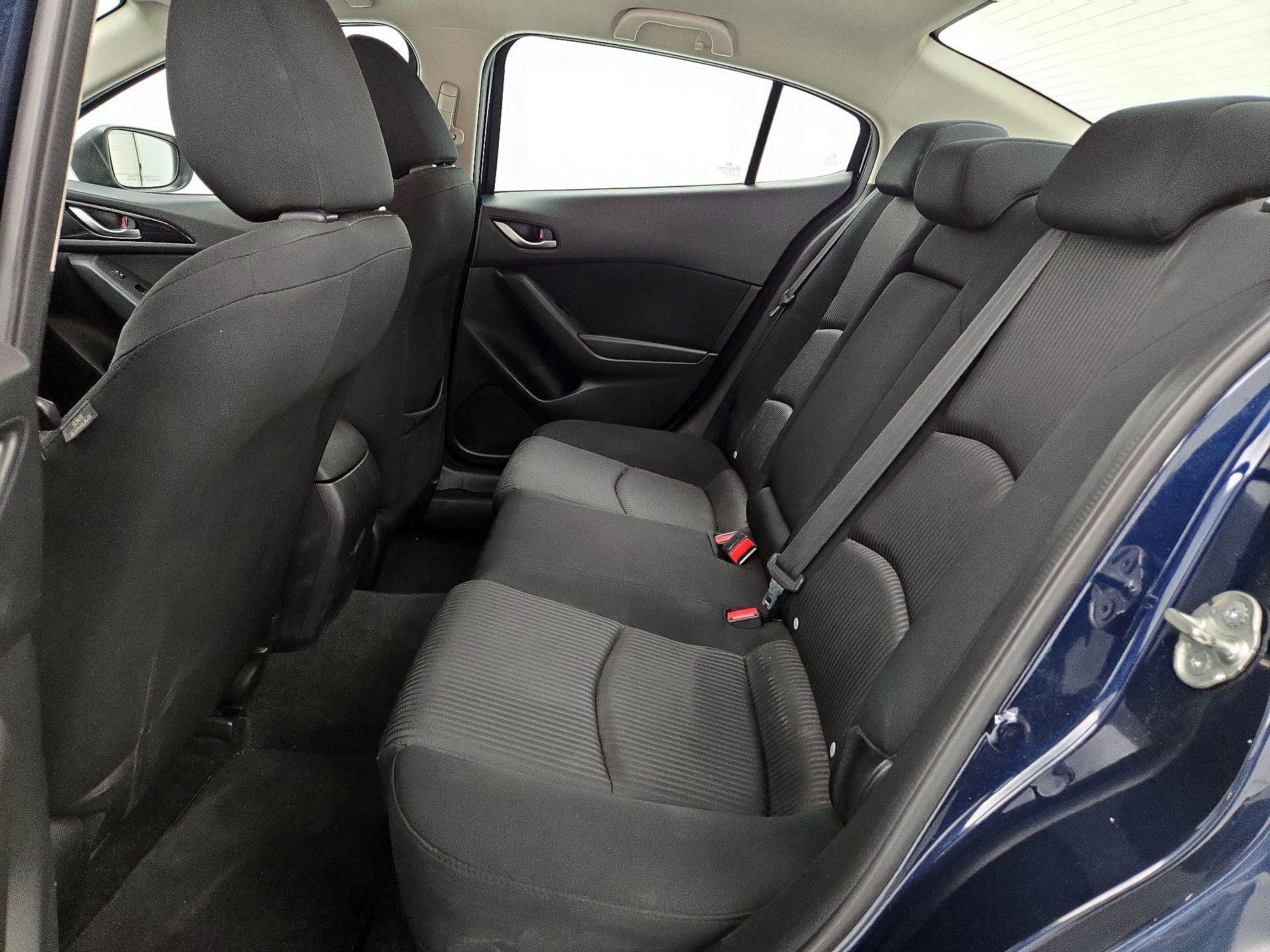 Thumbnail: 2016 Mazda Mazda3 - 17