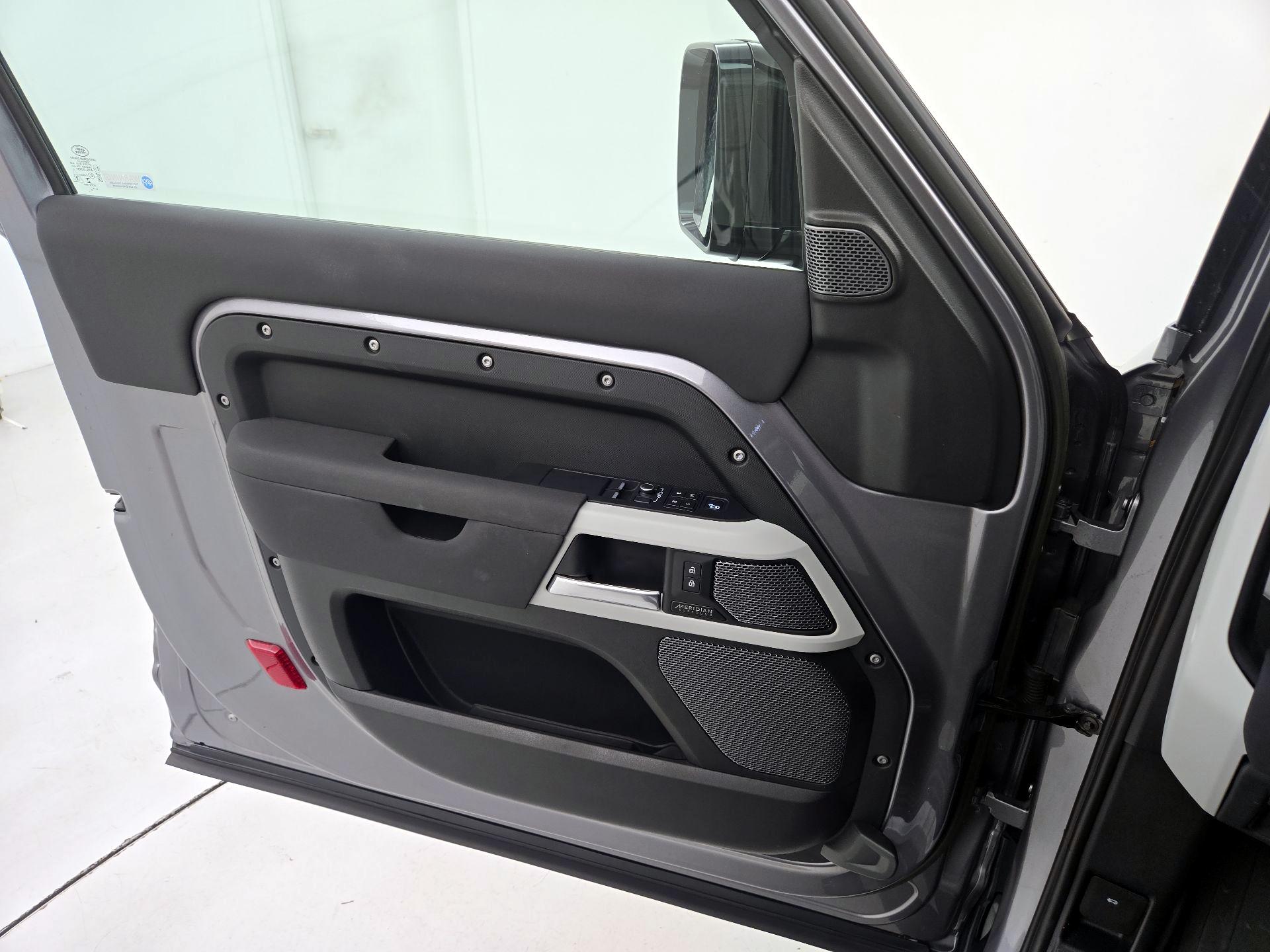 Thumbnail: 2023 Land Rover Defender - 12