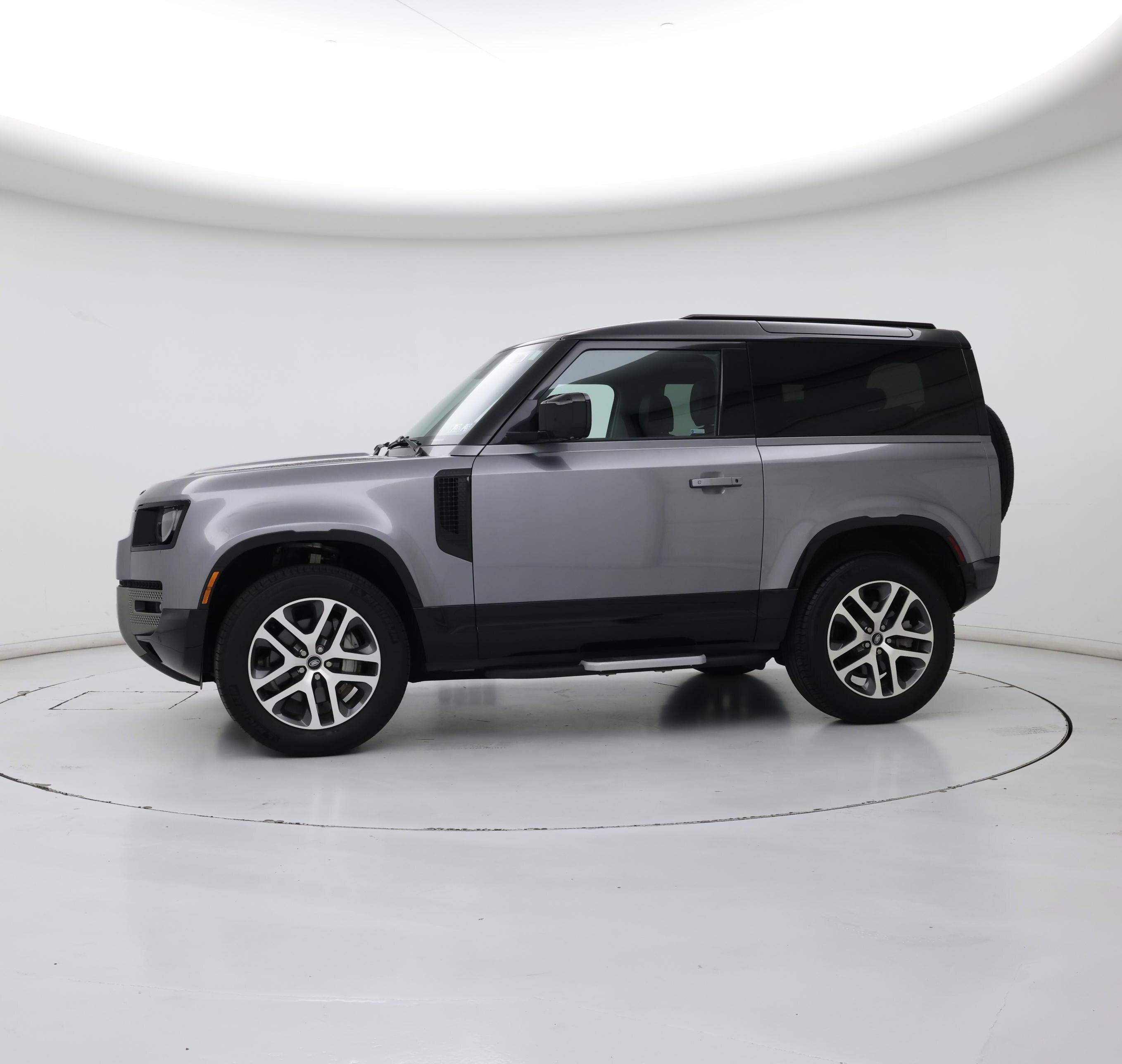 Thumbnail: 2023 Land Rover Defender - 3