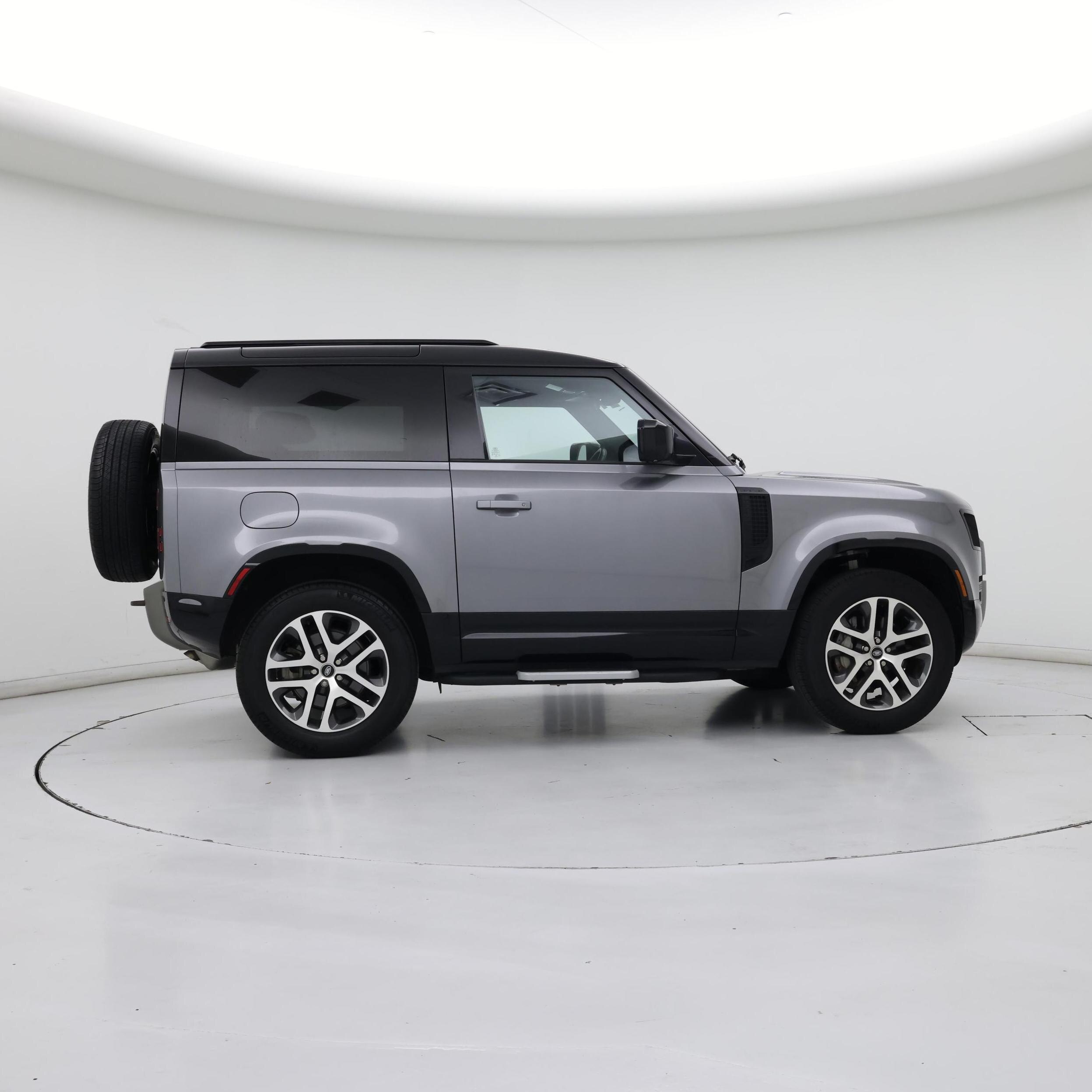 Thumbnail: 2023 Land Rover Defender - 7