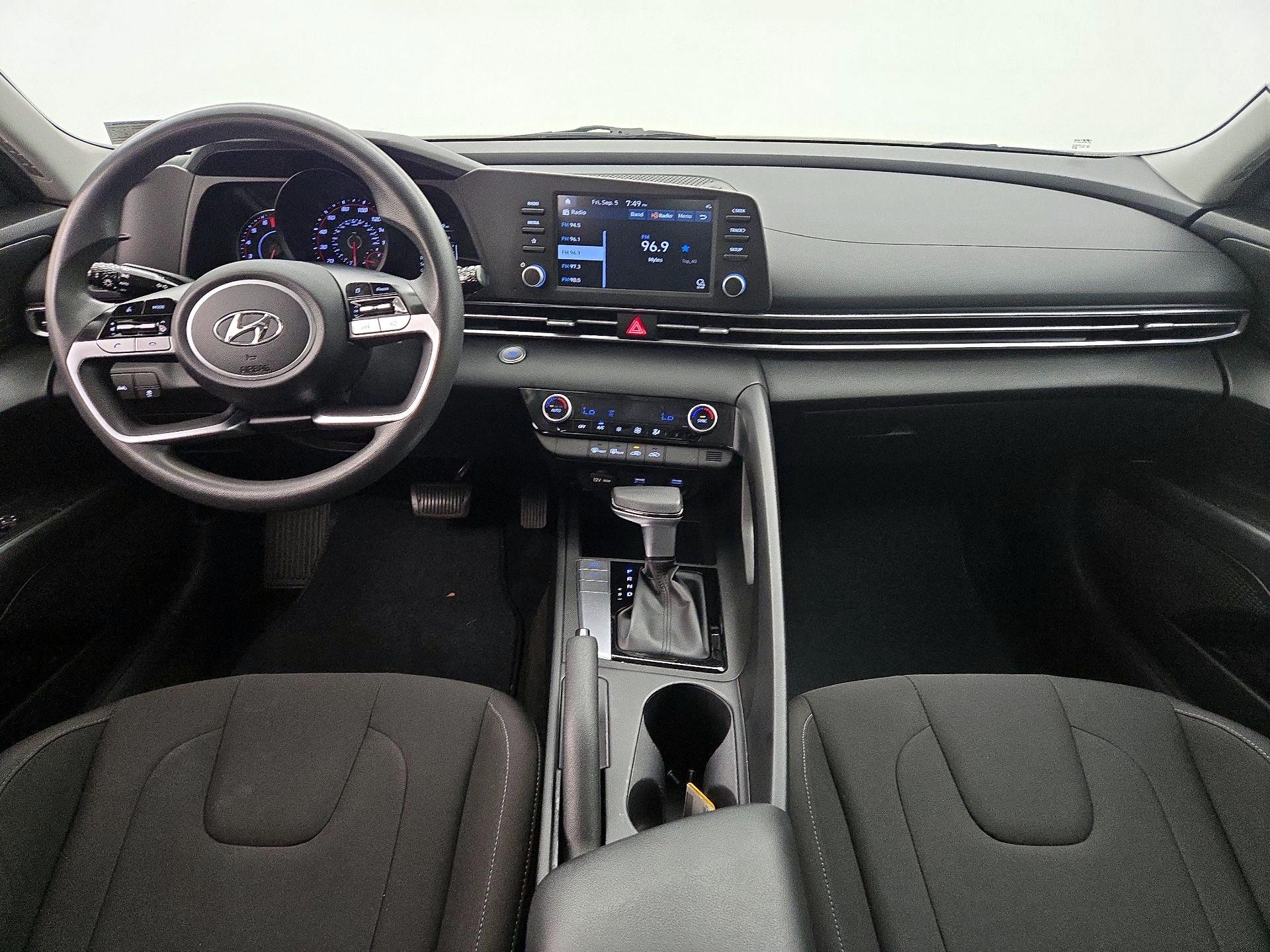 Thumbnail: 2023 Hyundai Elantra - 9