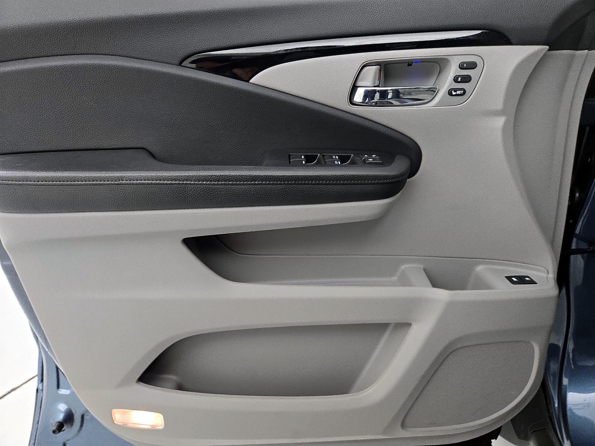Thumbnail: 2021 Honda Pilot - 12