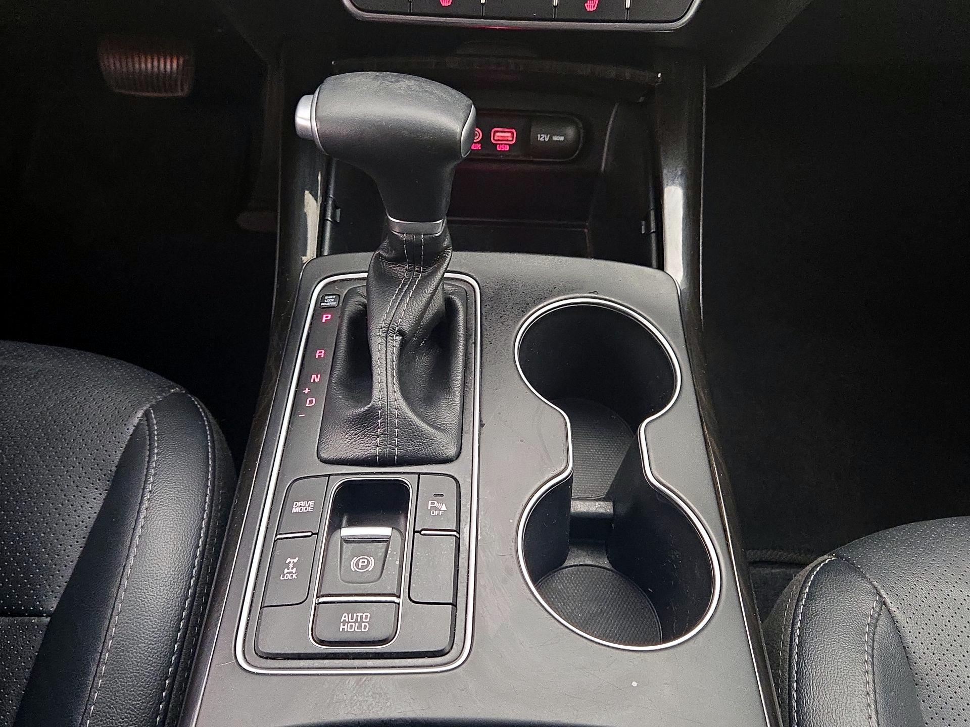 Thumbnail: 2020 Kia Sorento - 17