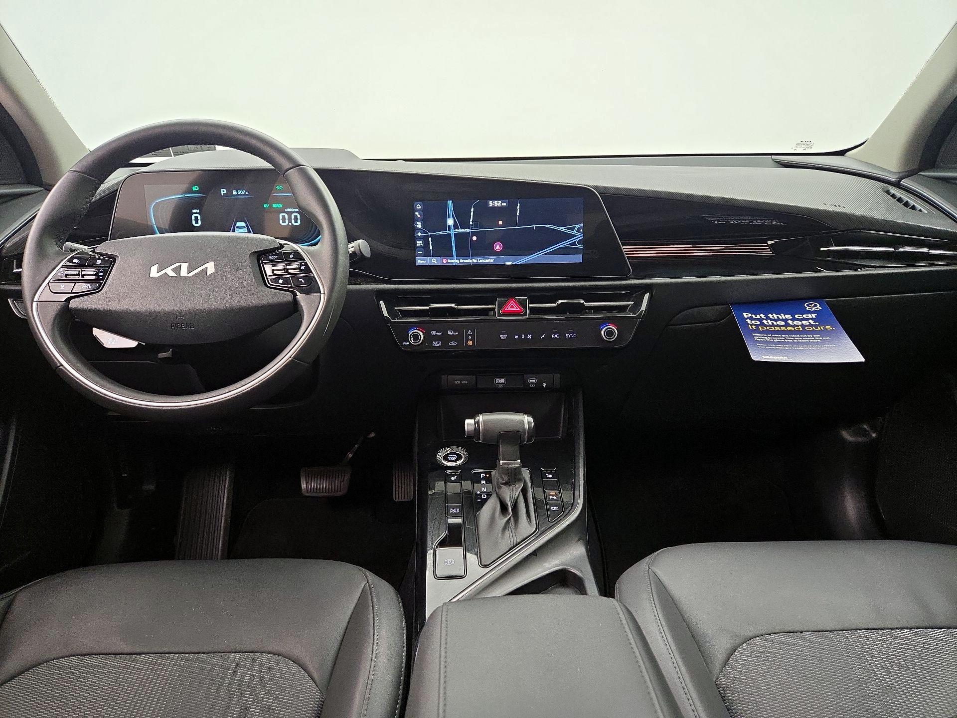 Thumbnail: 2023 Kia Niro - 9