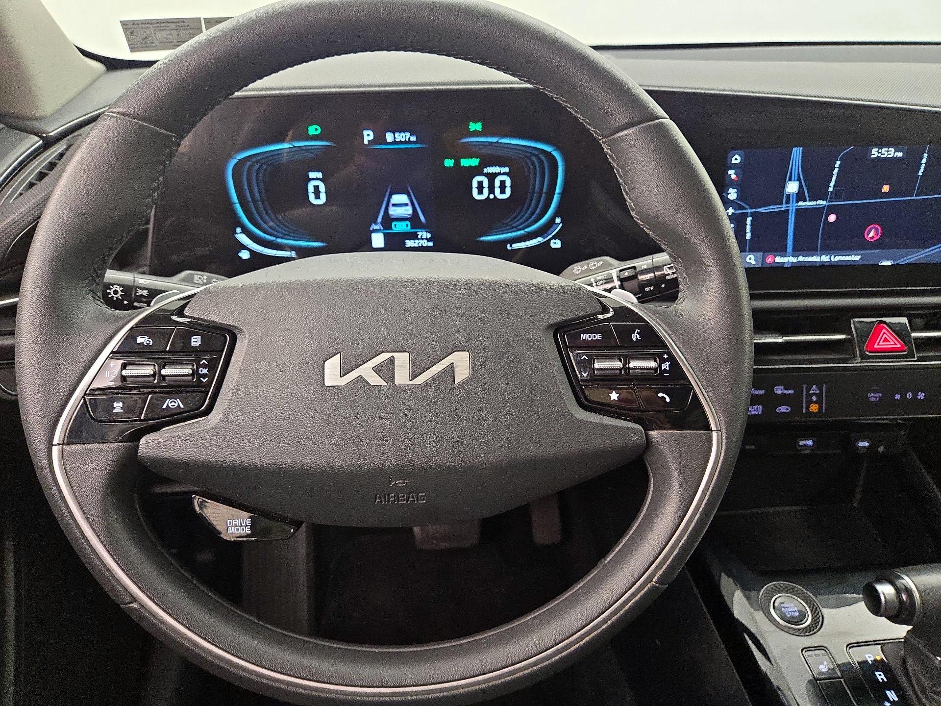 Thumbnail: 2023 Kia Niro - 10