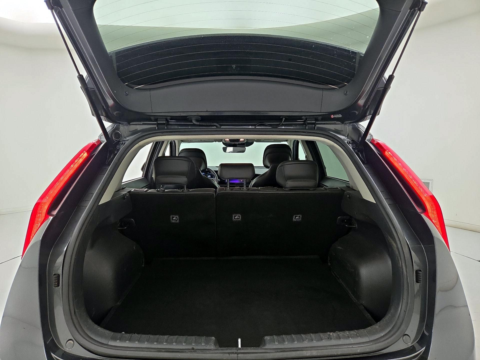 Thumbnail: 2023 Kia Niro - 20