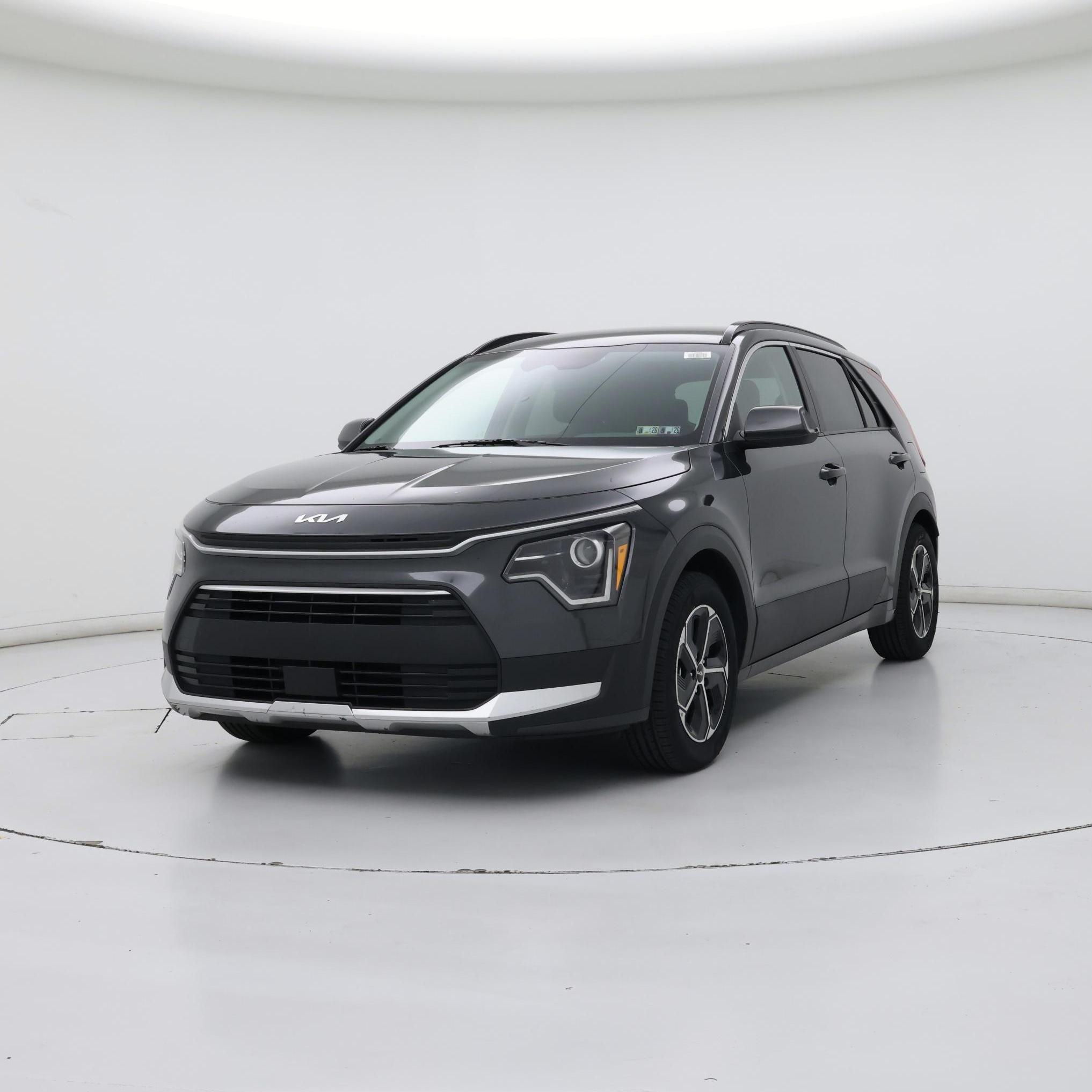 Thumbnail: 2023 Kia Niro - 4