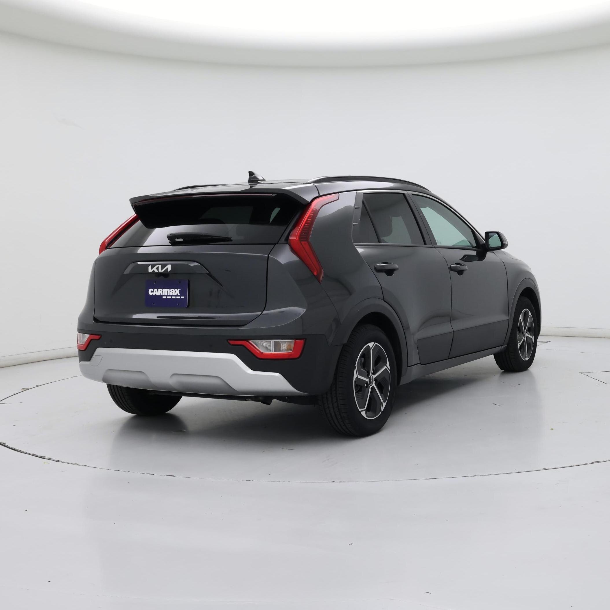 Thumbnail: 2023 Kia Niro - 8