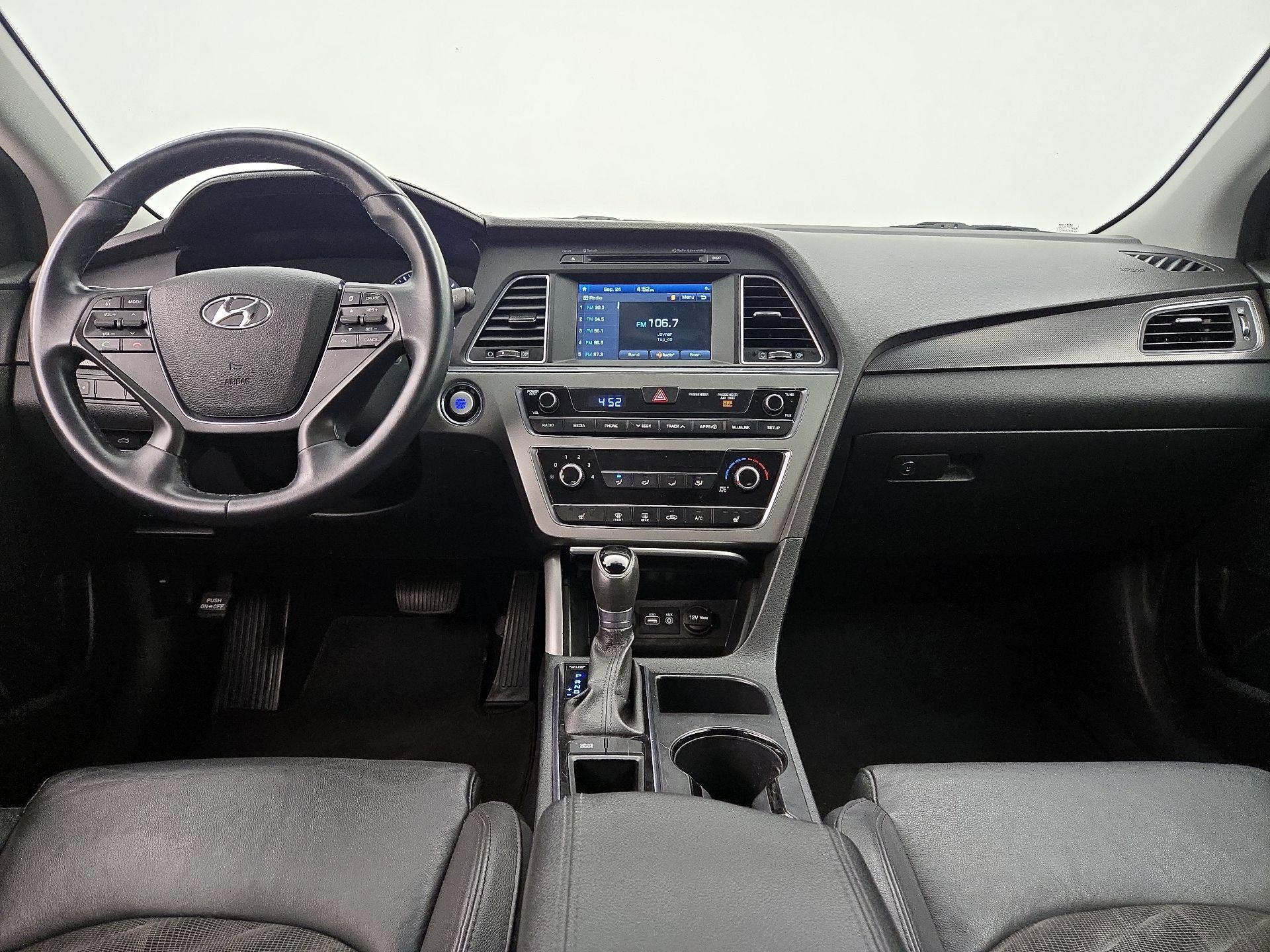 Thumbnail: 2016 Hyundai Sonata - 9