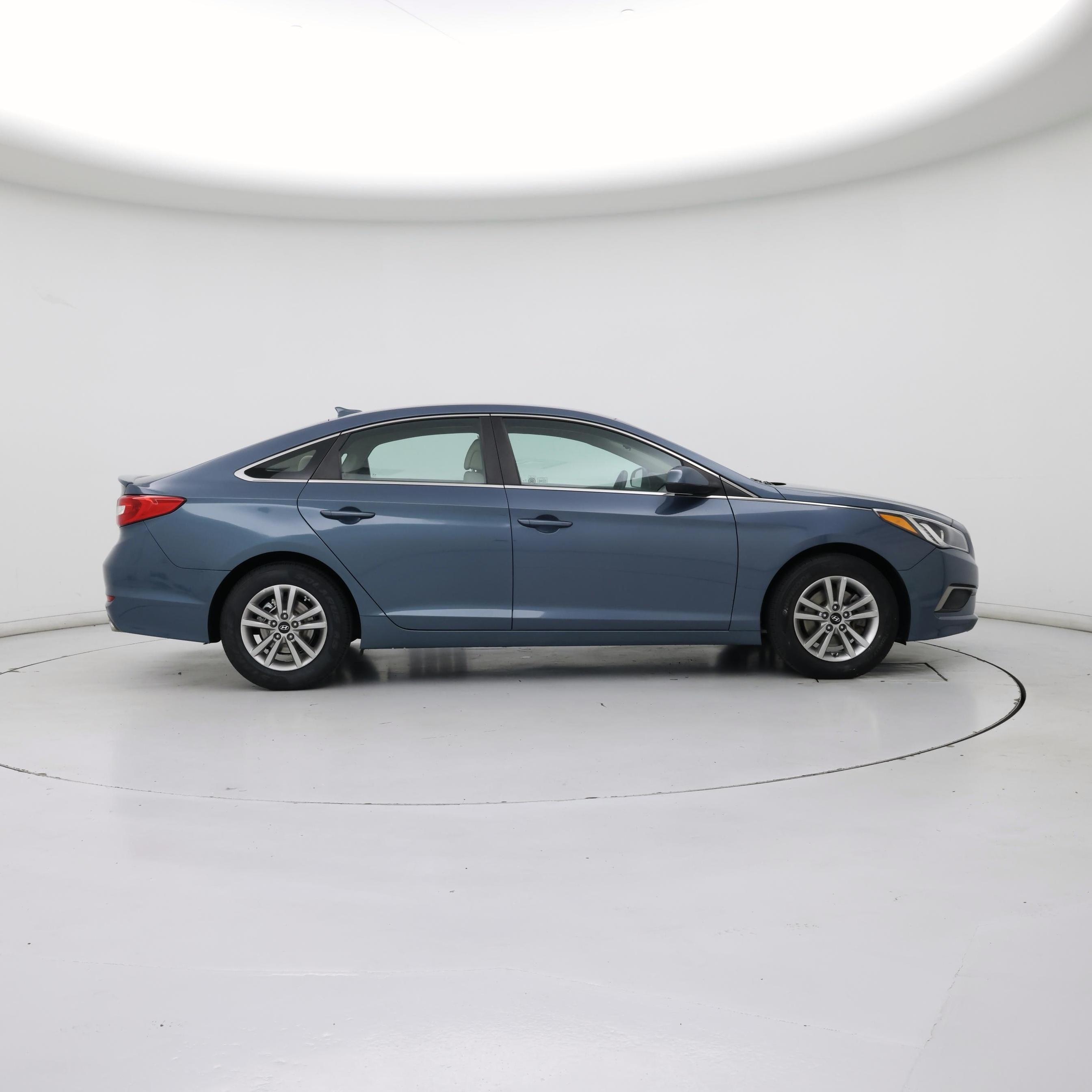 Thumbnail: 2016 Hyundai Sonata - 7