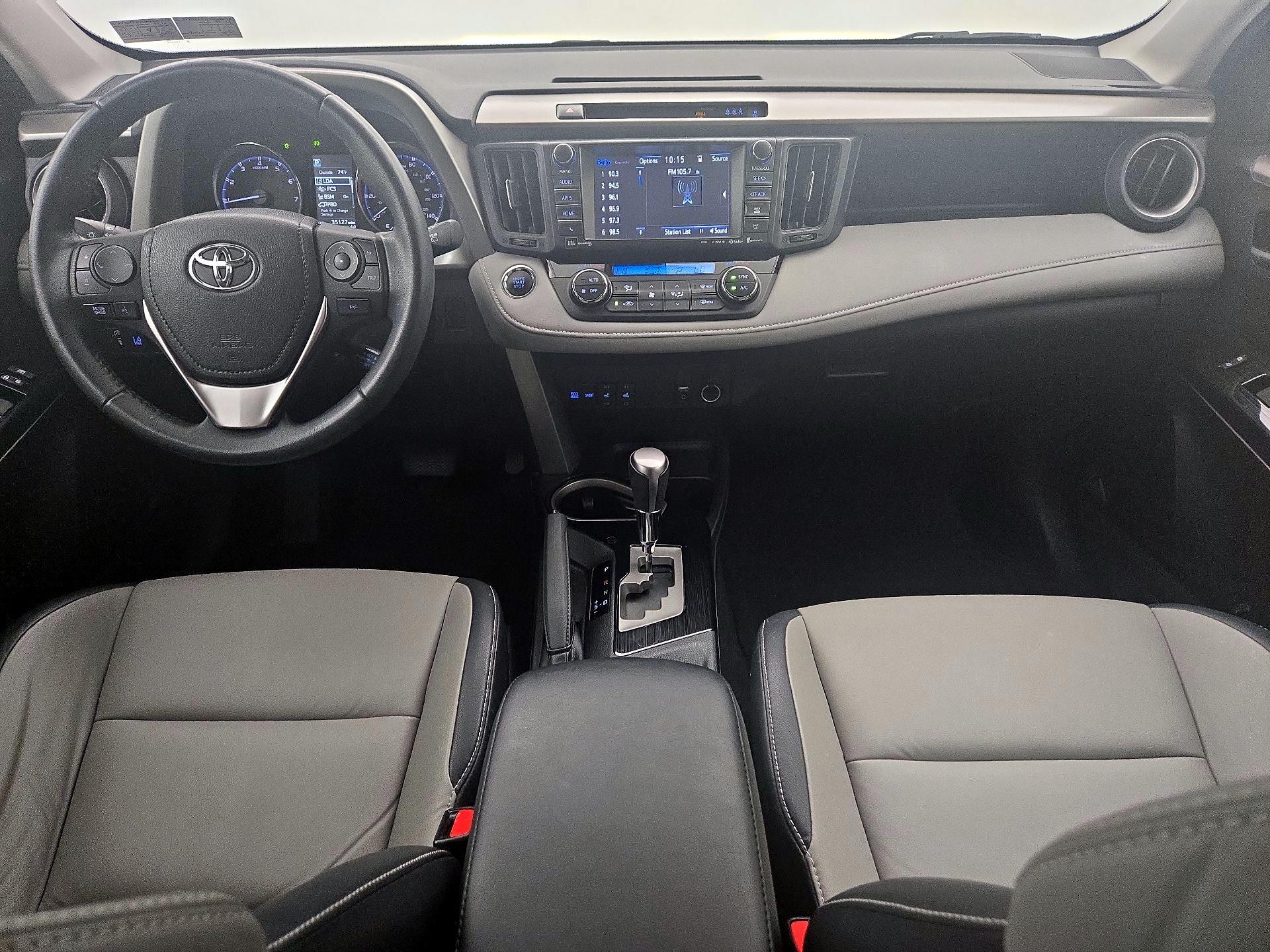 Thumbnail: 2017 Toyota RAV4 - 9
