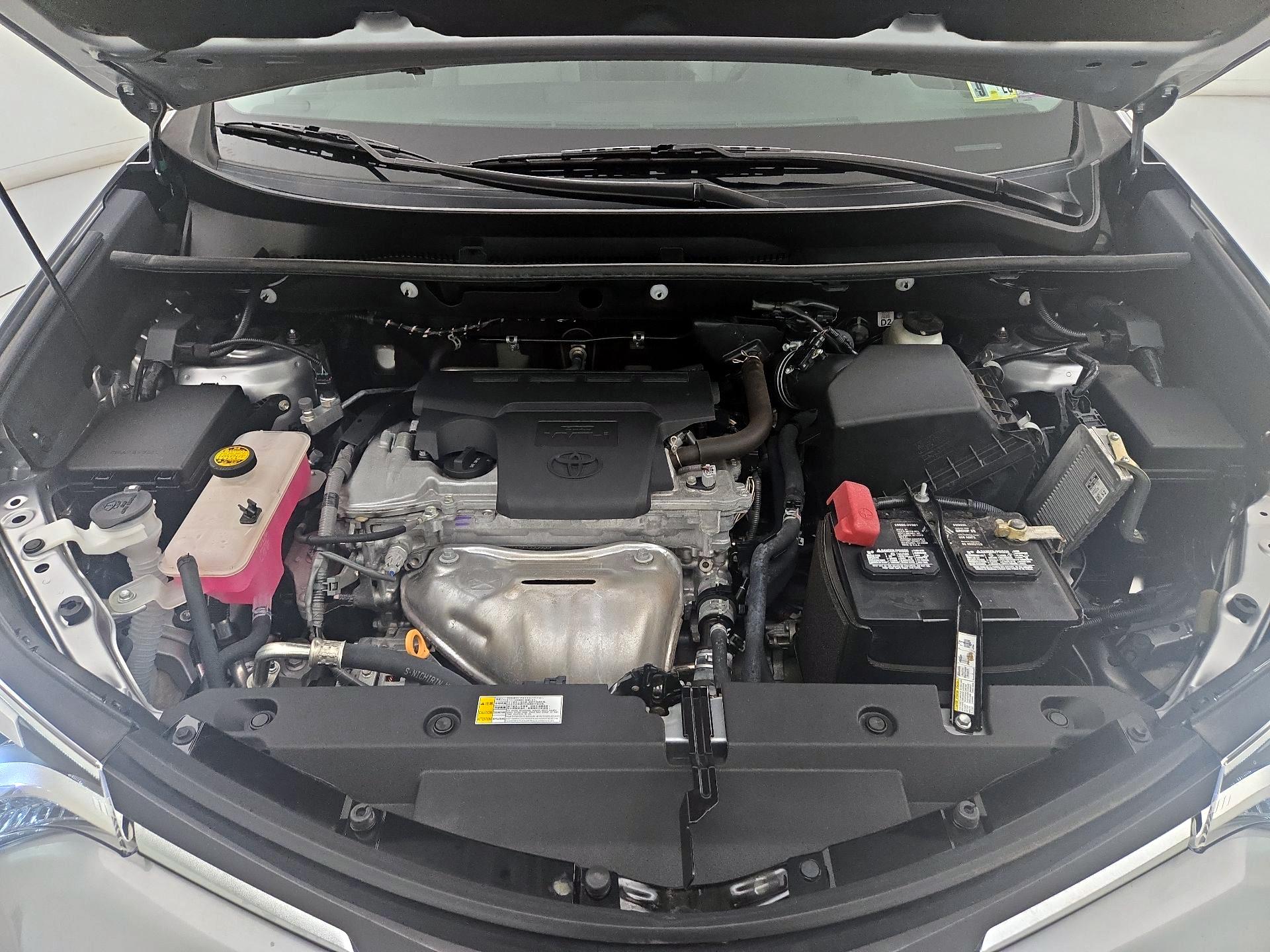 Thumbnail: 2017 Toyota RAV4 - 20