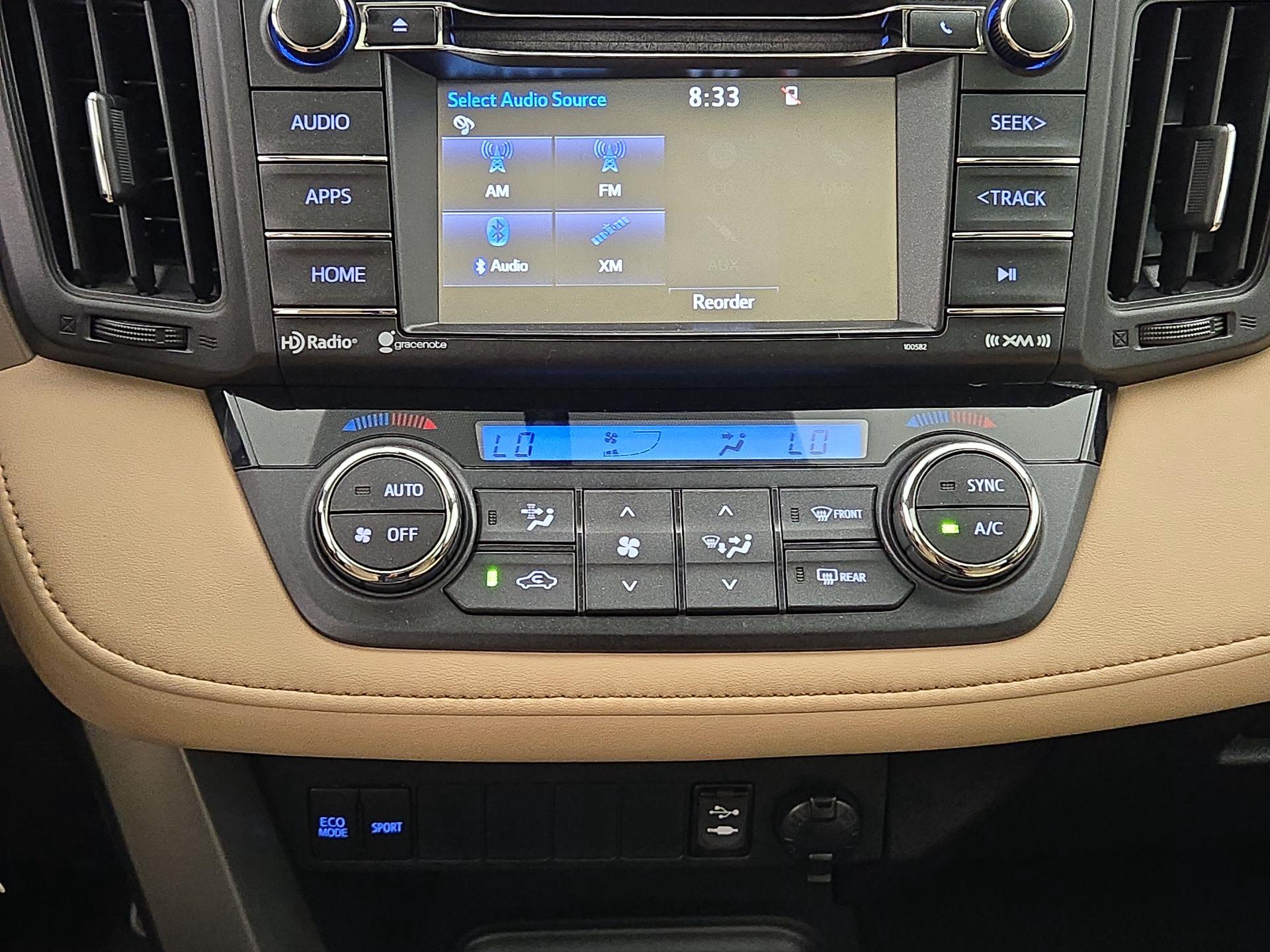 Thumbnail: 2016 Toyota RAV4 - 16