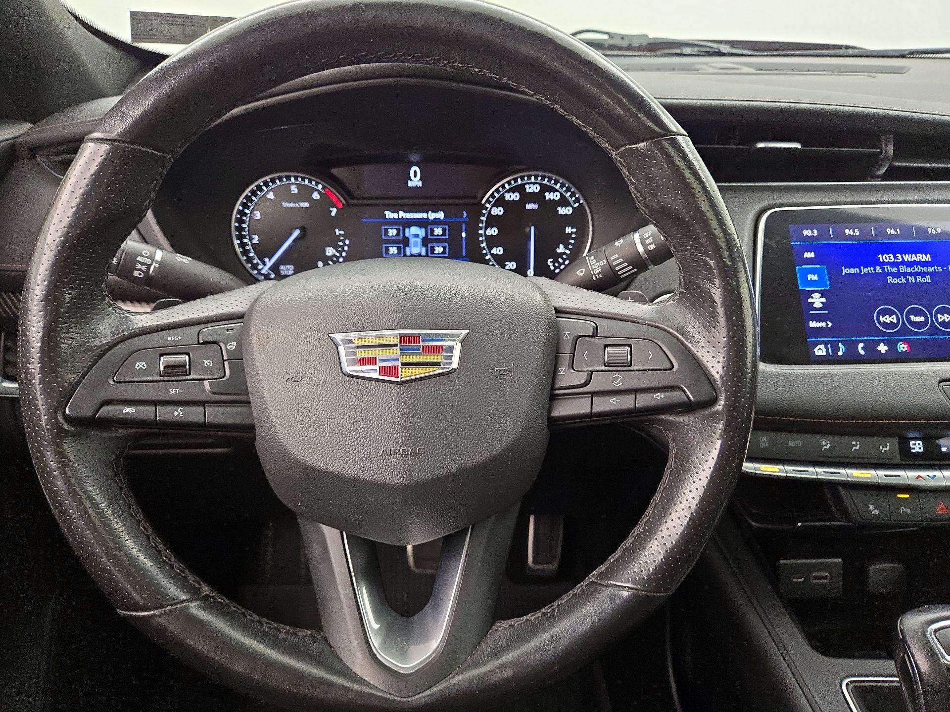 Thumbnail: 2019 Cadillac XT4 - 10