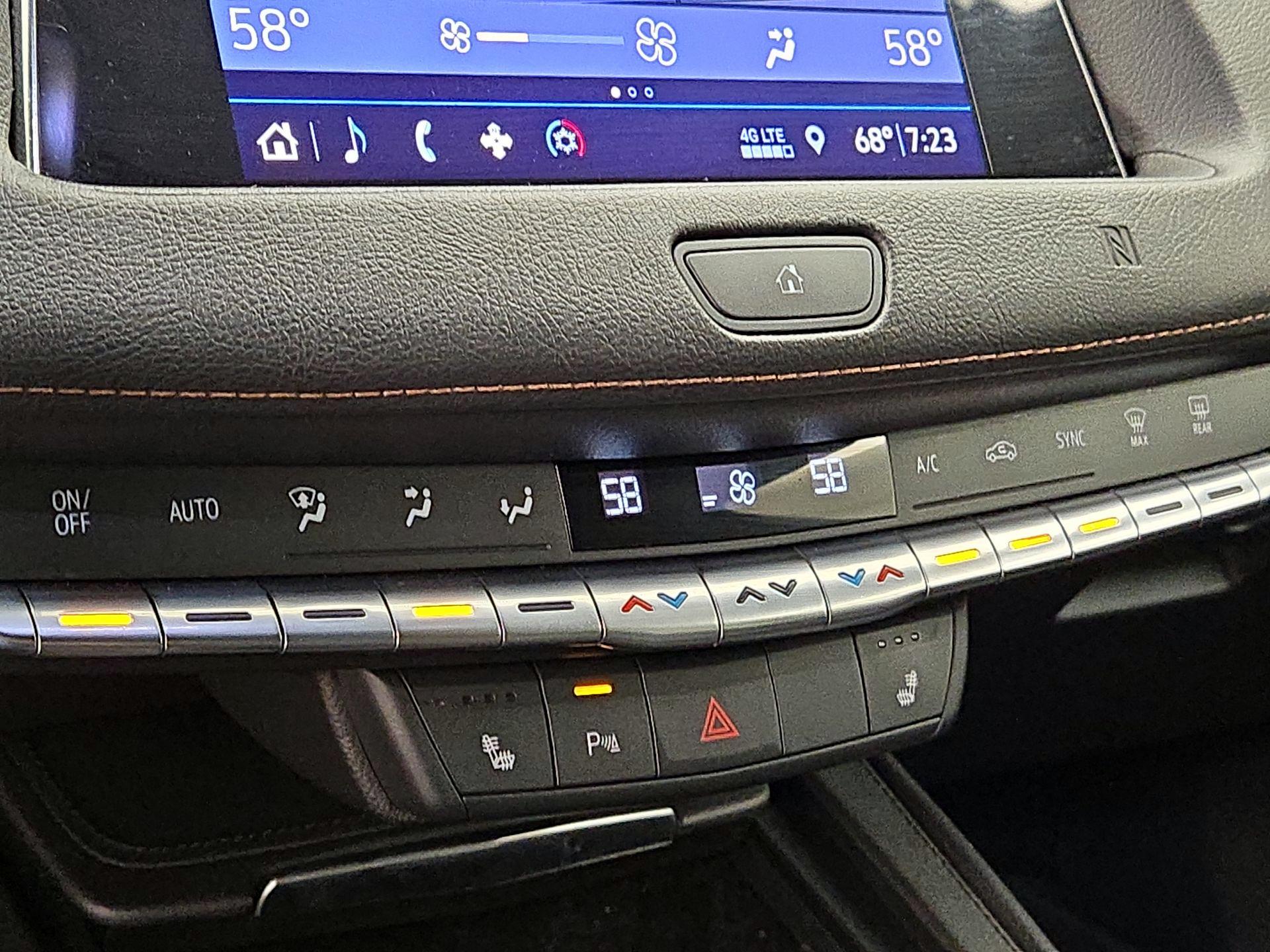 Thumbnail: 2019 Cadillac XT4 - 15