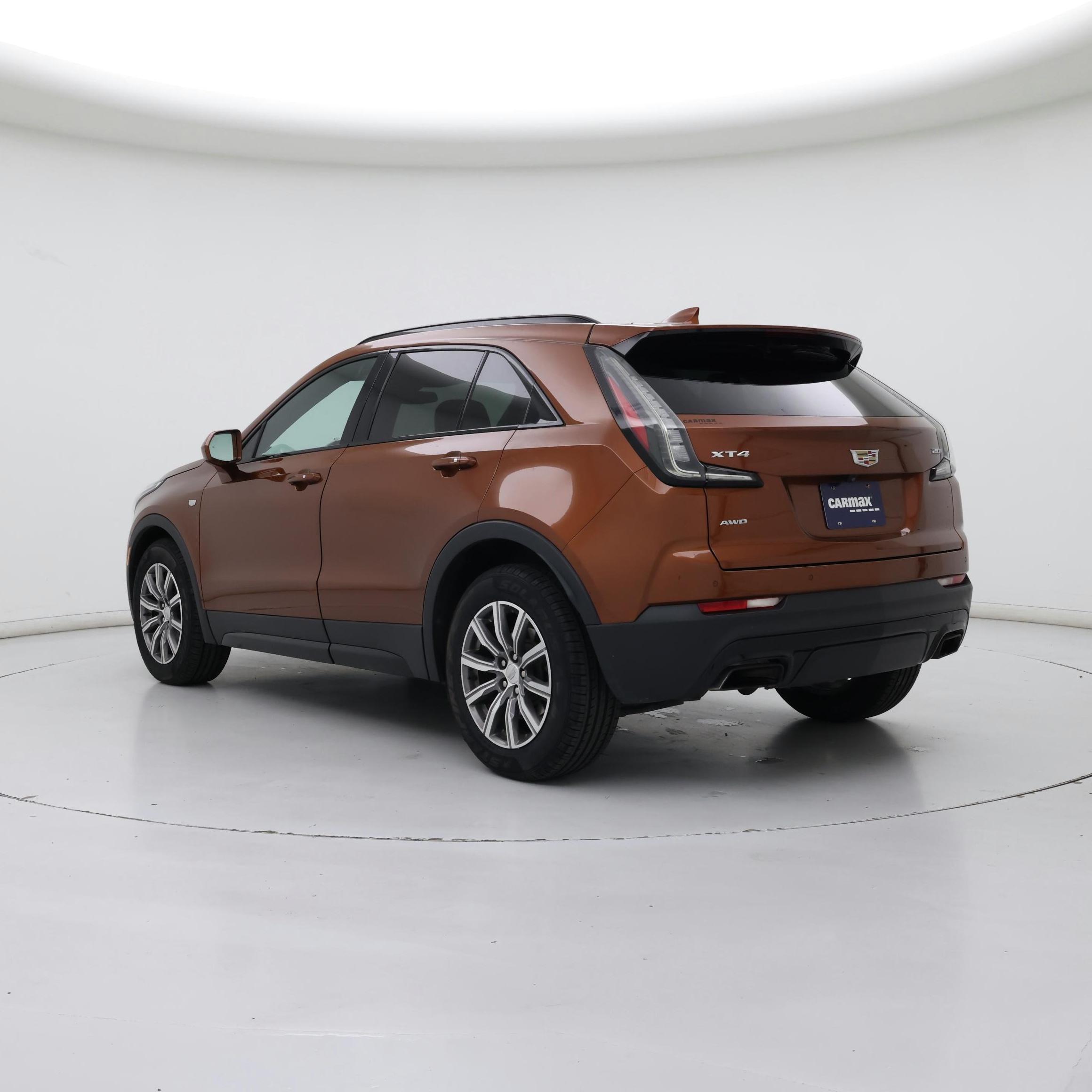 Thumbnail: 2019 Cadillac XT4 - 2