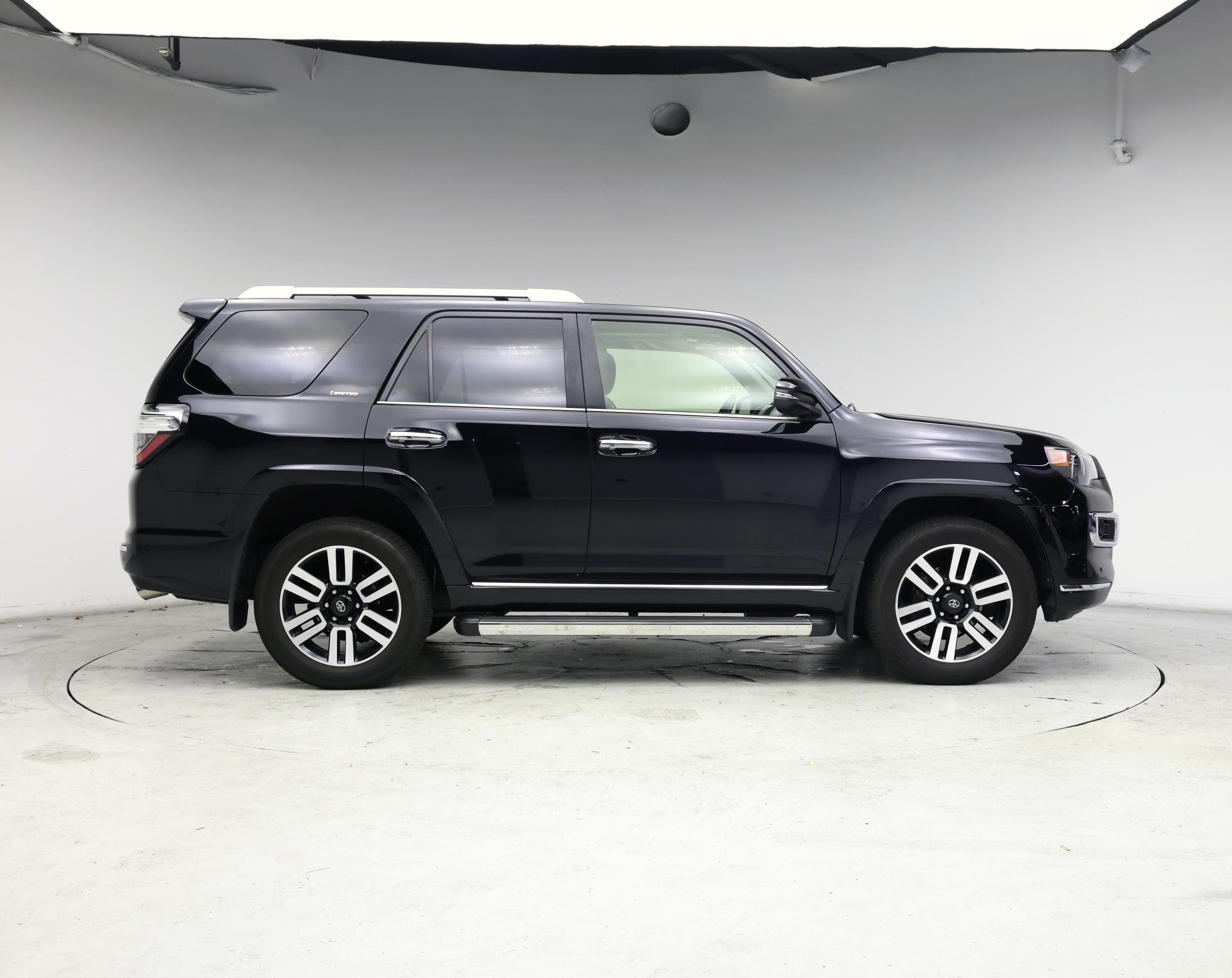 Thumbnail: 2023 Toyota 4Runner - 7