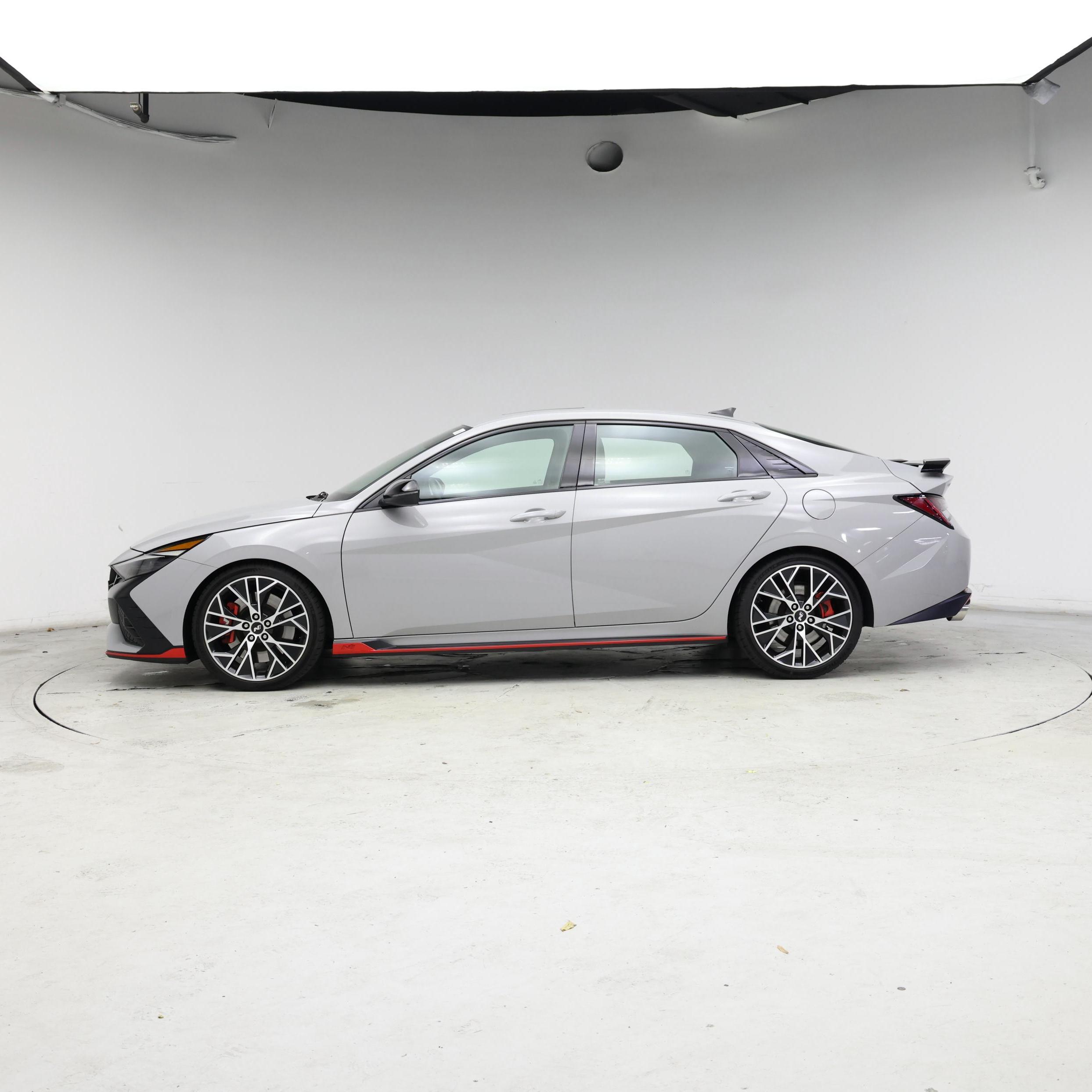 Thumbnail: 2022 Hyundai Elantra - 3
