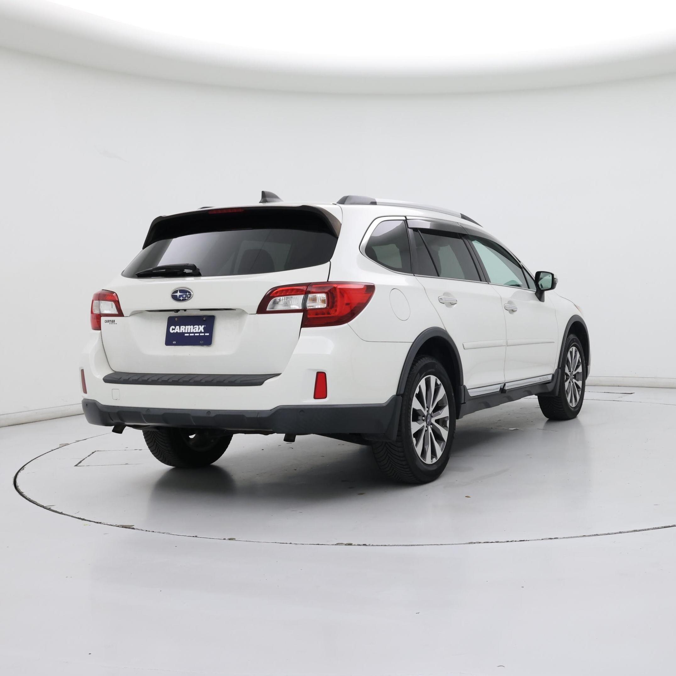 Thumbnail: 2017 Subaru Outback - 8